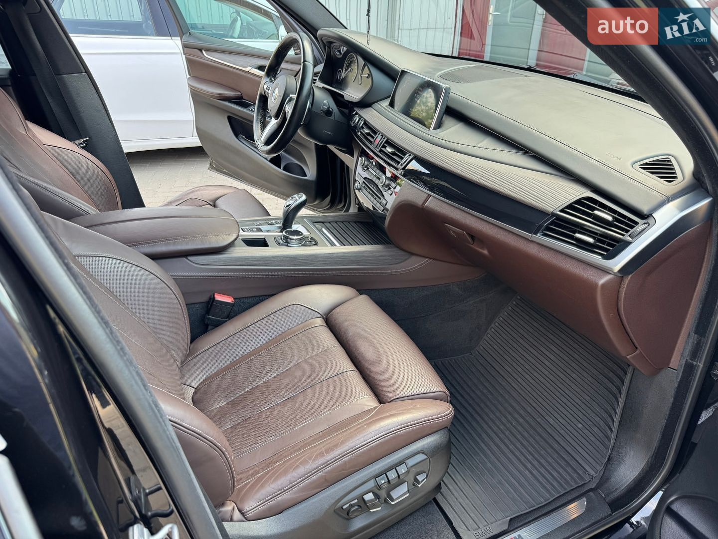 BMW X5 2014 VIN WBAKS410000C33093 фото оголошення 107 з 112