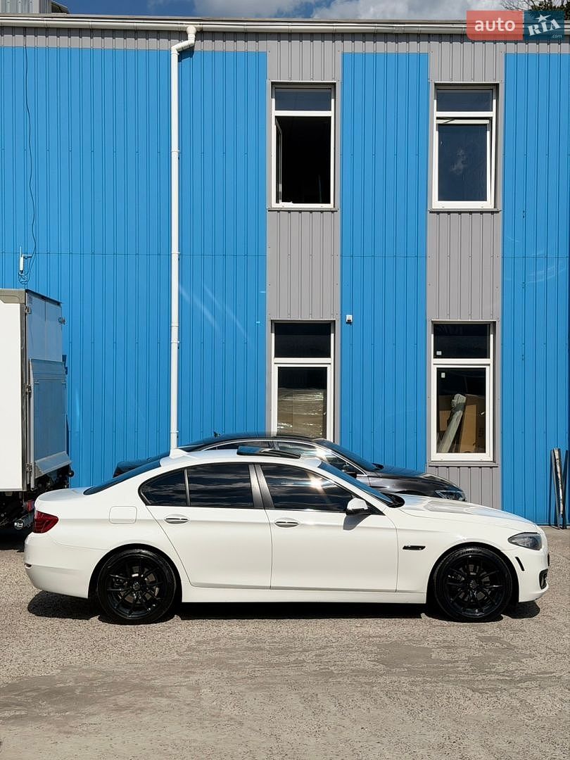 BMW 5 Series 2013 VIN WBA5A7C54ED219916 фото оголошення 6 з 18
