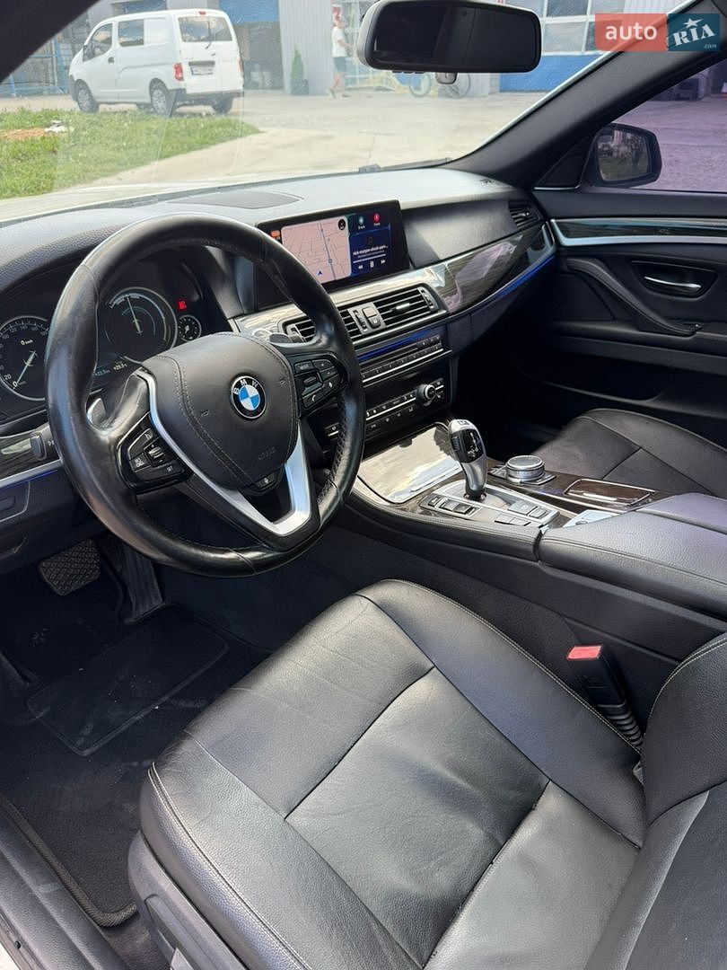 BMW 5 Series 2013 VIN WBA5A7C54ED219916 фото оголошення 9 з 18