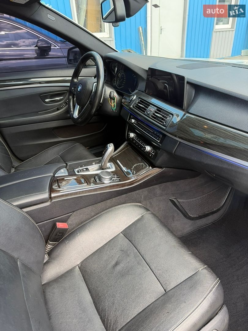 BMW 5 Series 2013 VIN WBA5A7C54ED219916 фото оголошення 10 з 18