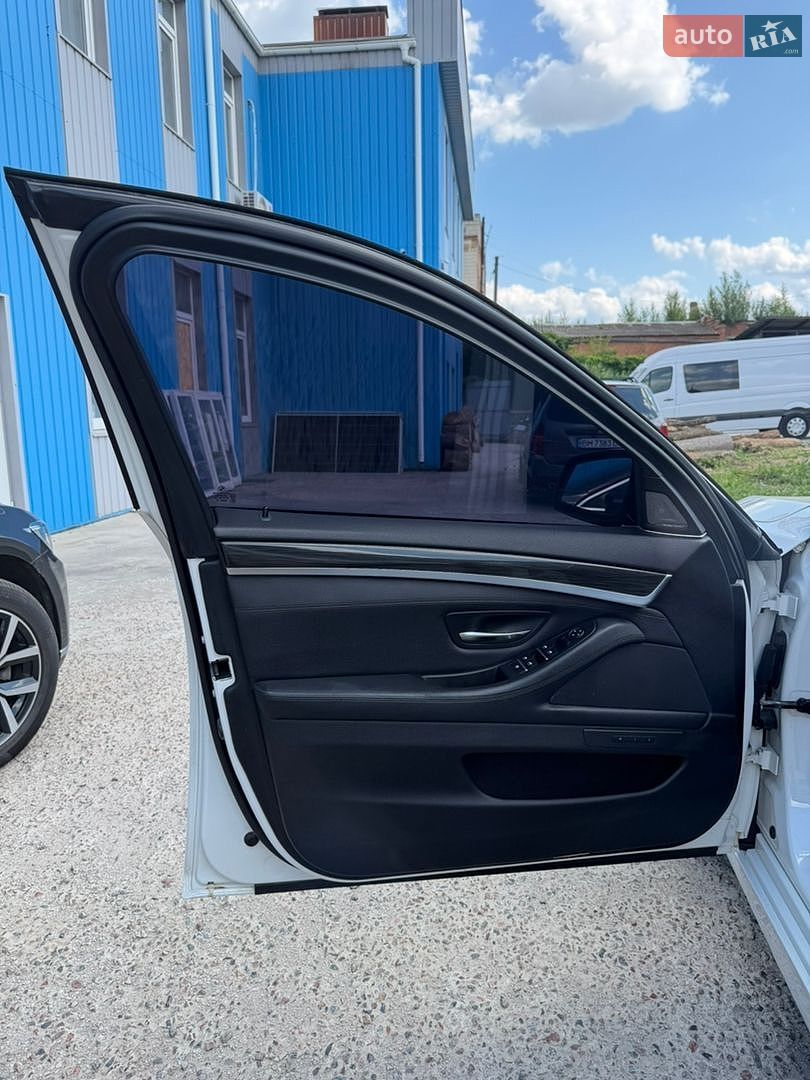 BMW 5 Series 2013 VIN WBA5A7C54ED219916 фото оголошення 14 з 18