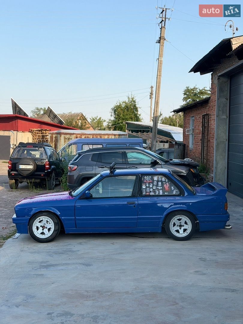 BMW 3 Series 1987 VIN WBAAA310809615969 фото оголошення 4 з 15