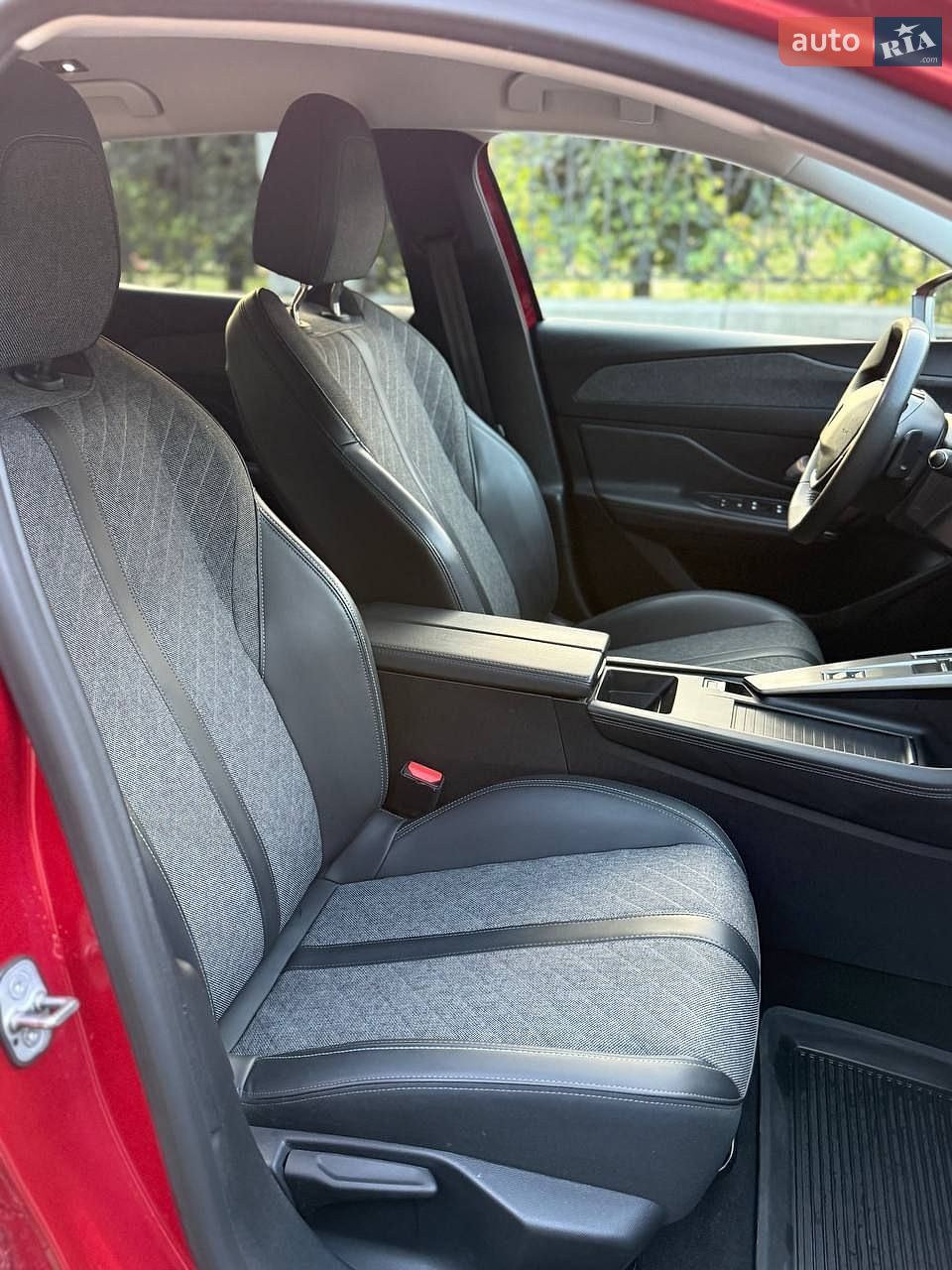 Peugeot 408 2023 VIN VR3F3EGPPPY550327 фото оголошення 48 з 68