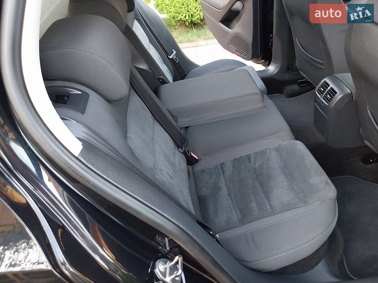 Volkswagen Golf 2010 VIN WVWZZZ1KZ9W475842 фото оголошення 25 з 29