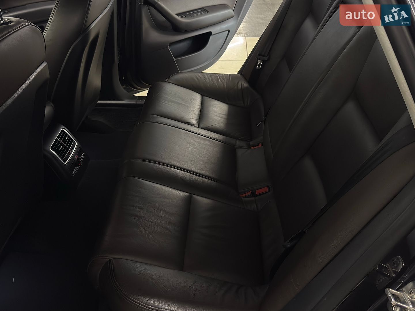 Audi A6 2011 VIN WAUZZZ4F8BN047909 фото оголошення 20 з 33