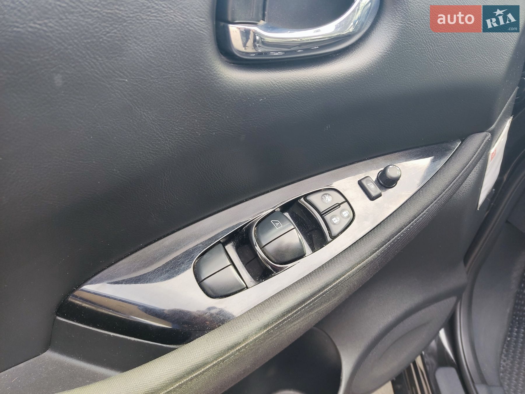 Nissan Leaf 2018 VIN SJNFAAZE1U0006286 фото оголошення 3 з 32