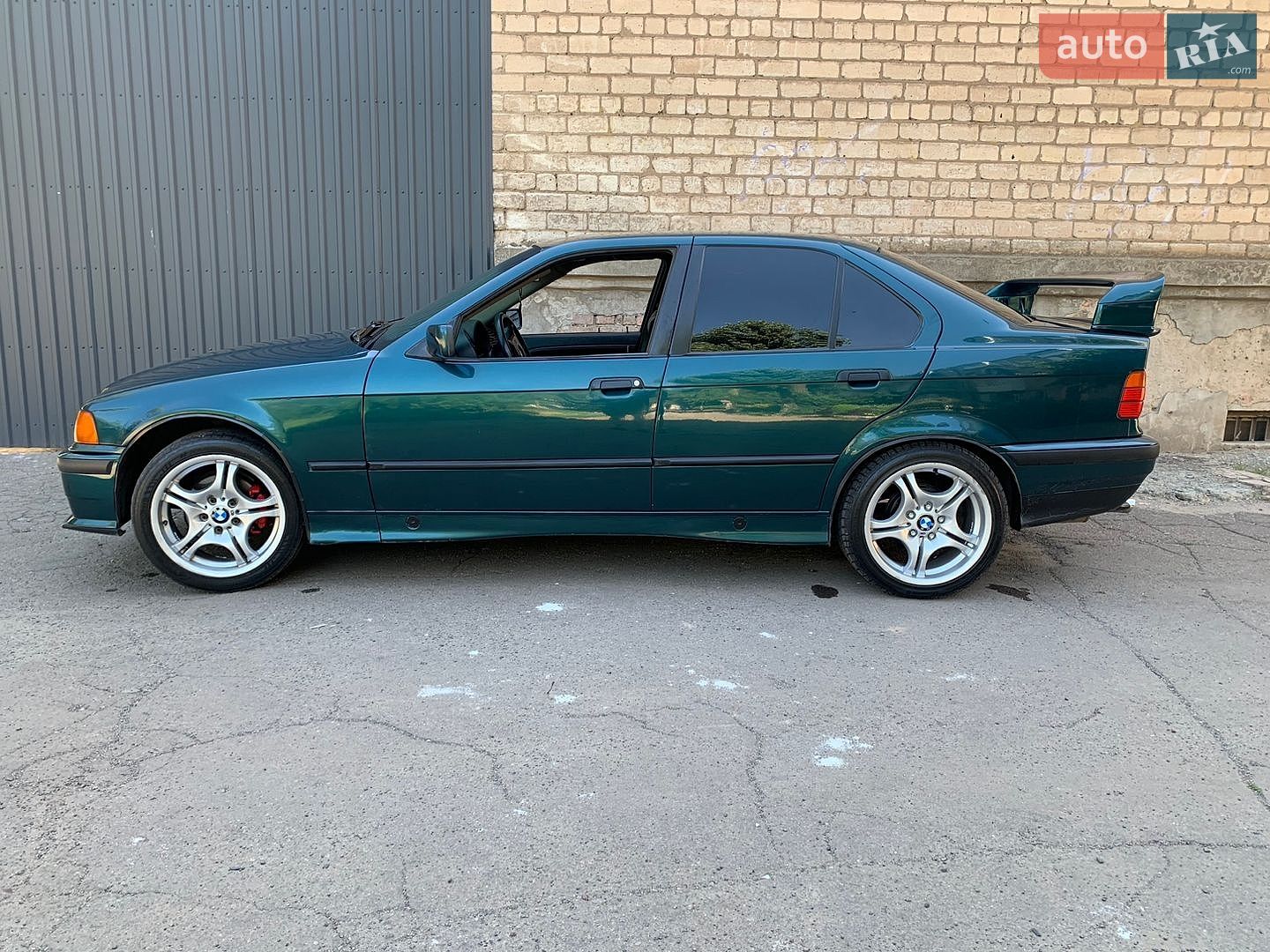 BMW 3 Series 1996 VIN WBACA71090CG08261 фото оголошення 4 з 12