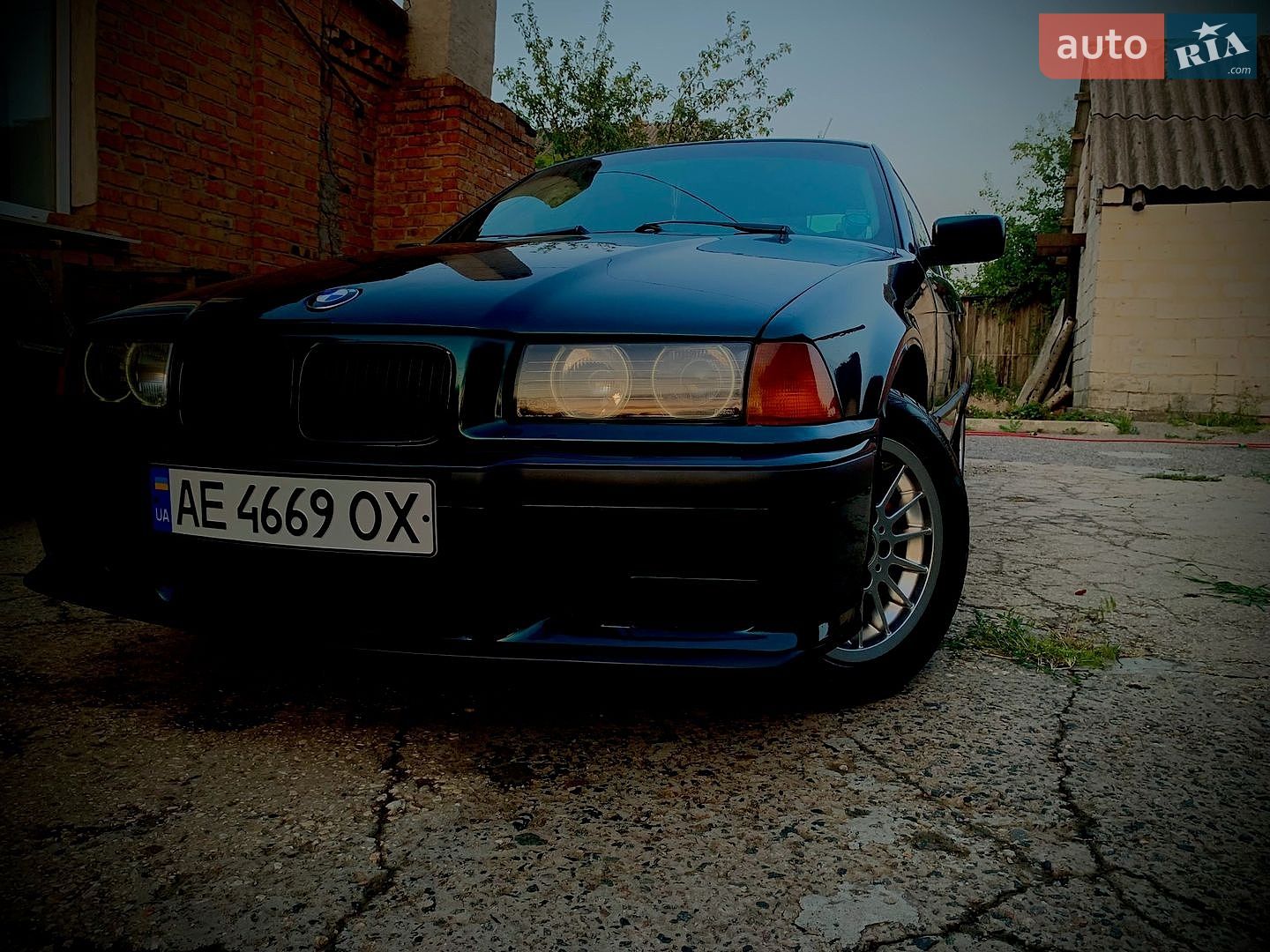 BMW 3 Series 1996 VIN WBACA71090CG08261 фото оголошення 10 з 12