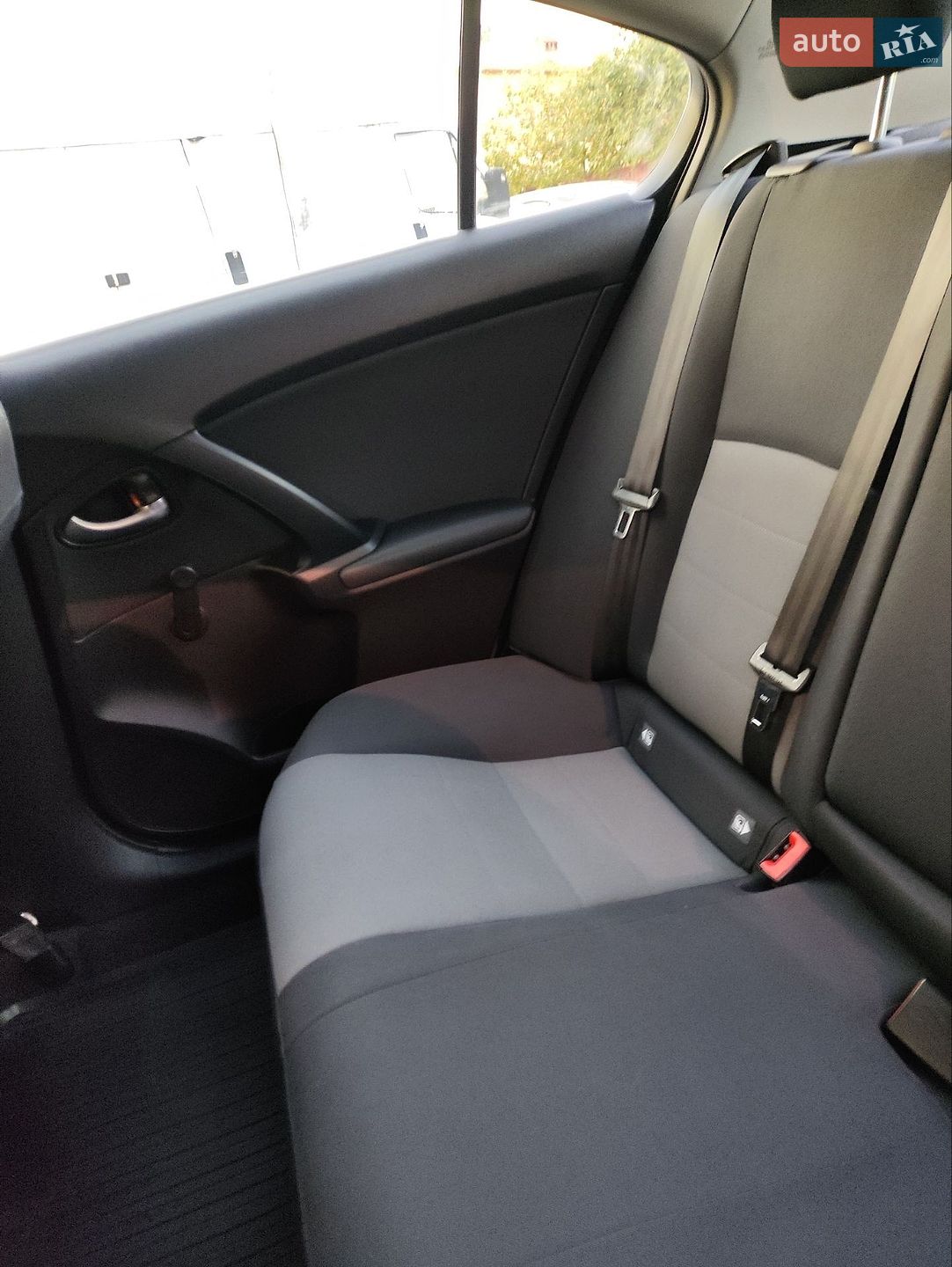 Toyota Avensis 2016 VIN SB1BG76L60E128958 фото оголошення 27 з 44