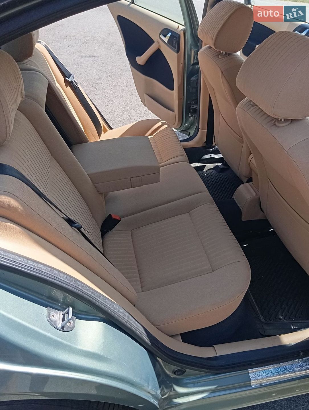 Skoda Octavia 2001 VIN TMBBE21U322540750 фото оголошення 8 з 39