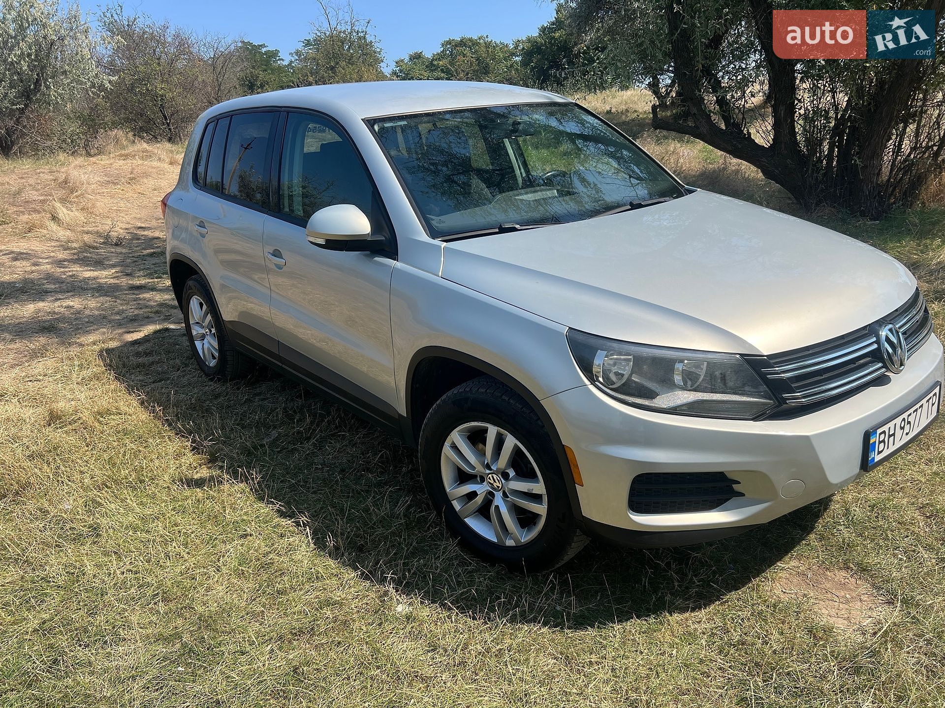 Volkswagen Tiguan 2012 VIN WVGAV3AXXDW566815 фото оголошення 2 з 19