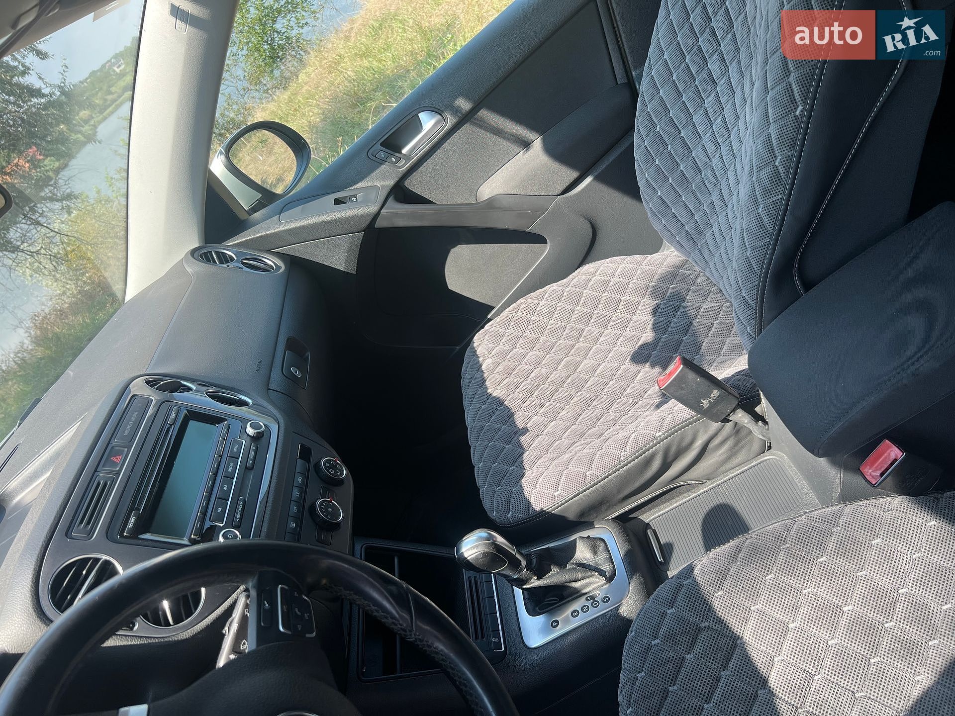 Volkswagen Tiguan 2012 VIN WVGAV3AXXDW566815 фото оголошення 11 з 19