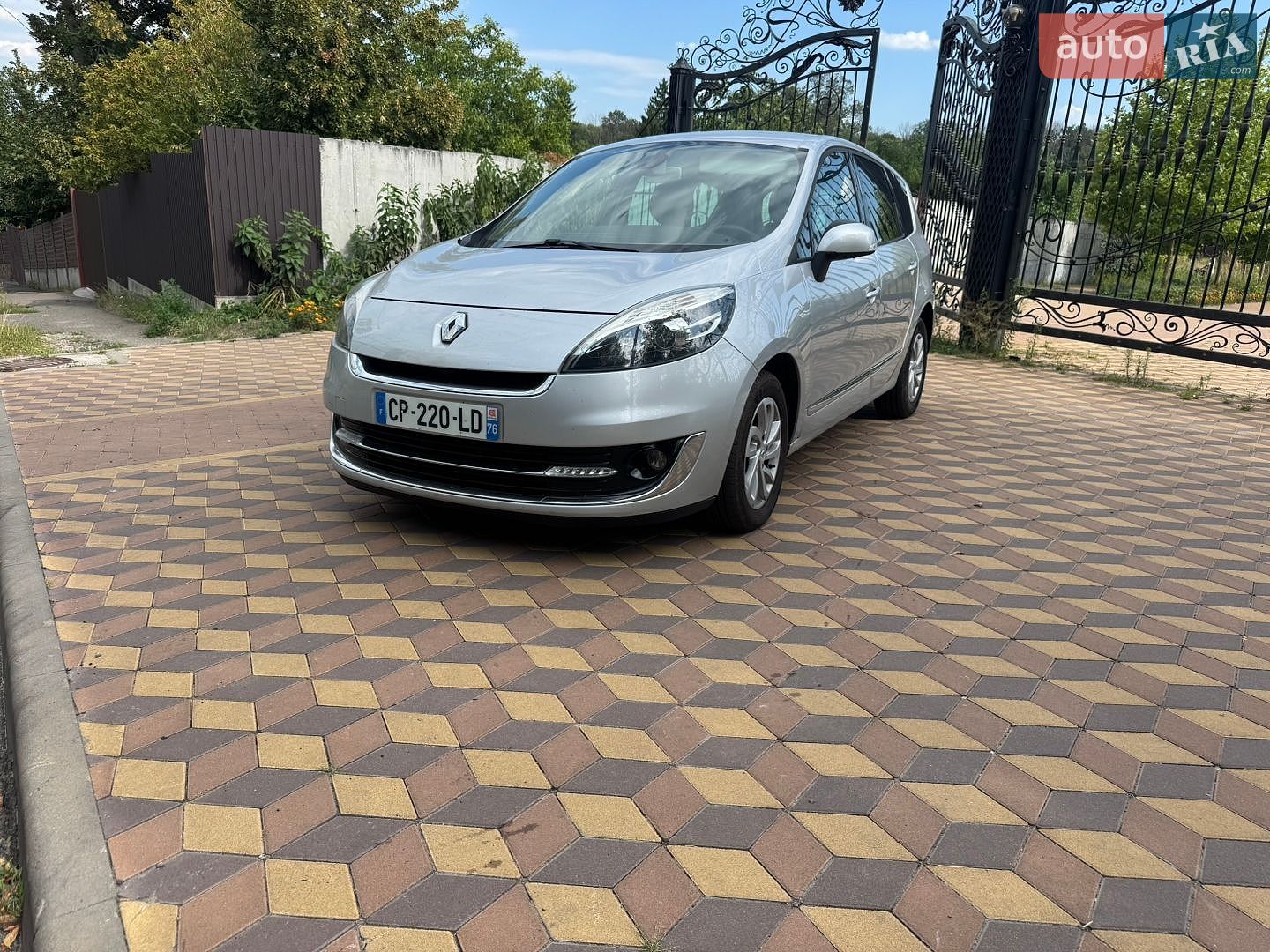 Renault Grand Scenic 2012 VIN VF1JZ14B647229744 фото оголошення 2 з 23