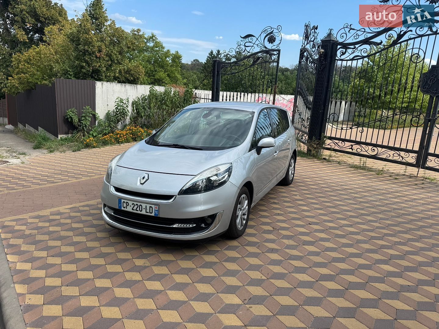 Renault Grand Scenic 2012 VIN VF1JZ14B647229744 фото оголошення 3 з 23