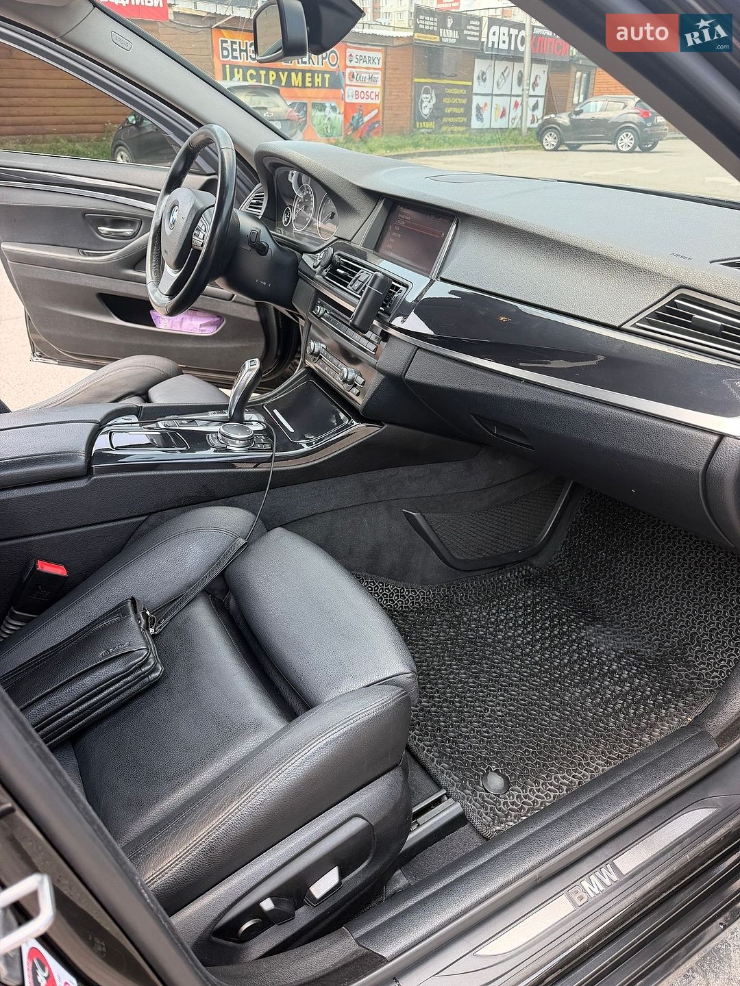 BMW 5 Series 2015 VIN WBA5C71050D821590 фото оголошення 8 з 13