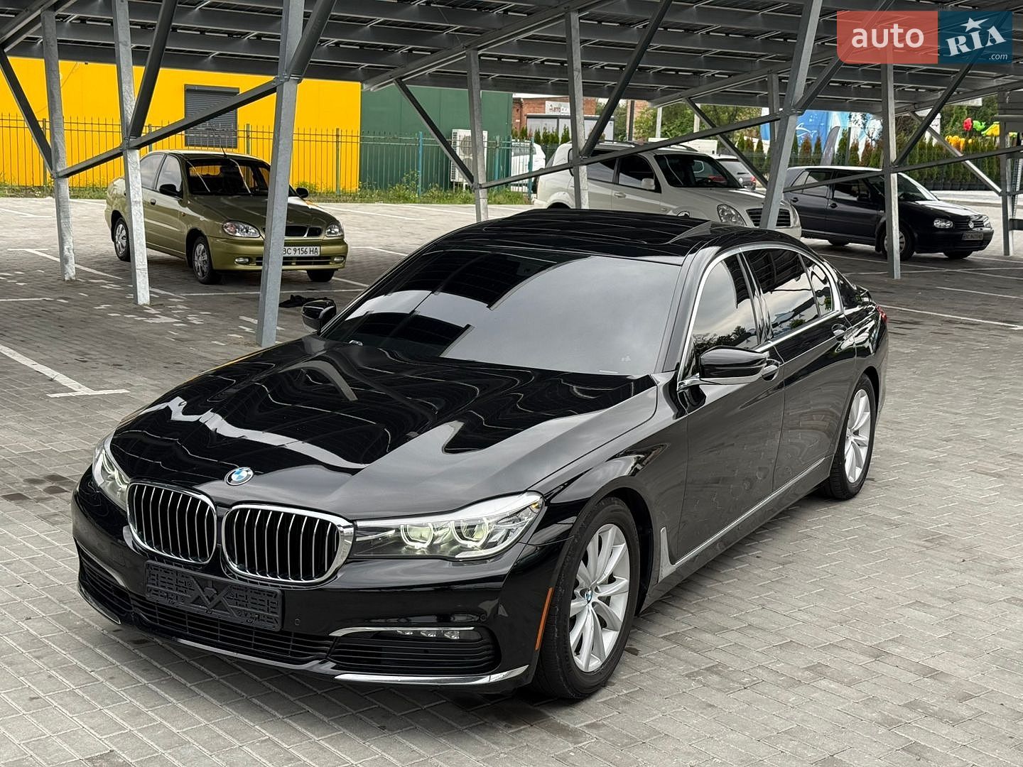 BMW 7 Series 2017 VIN WBA7E4C32HGV23341 фото оголошення 6 з 22