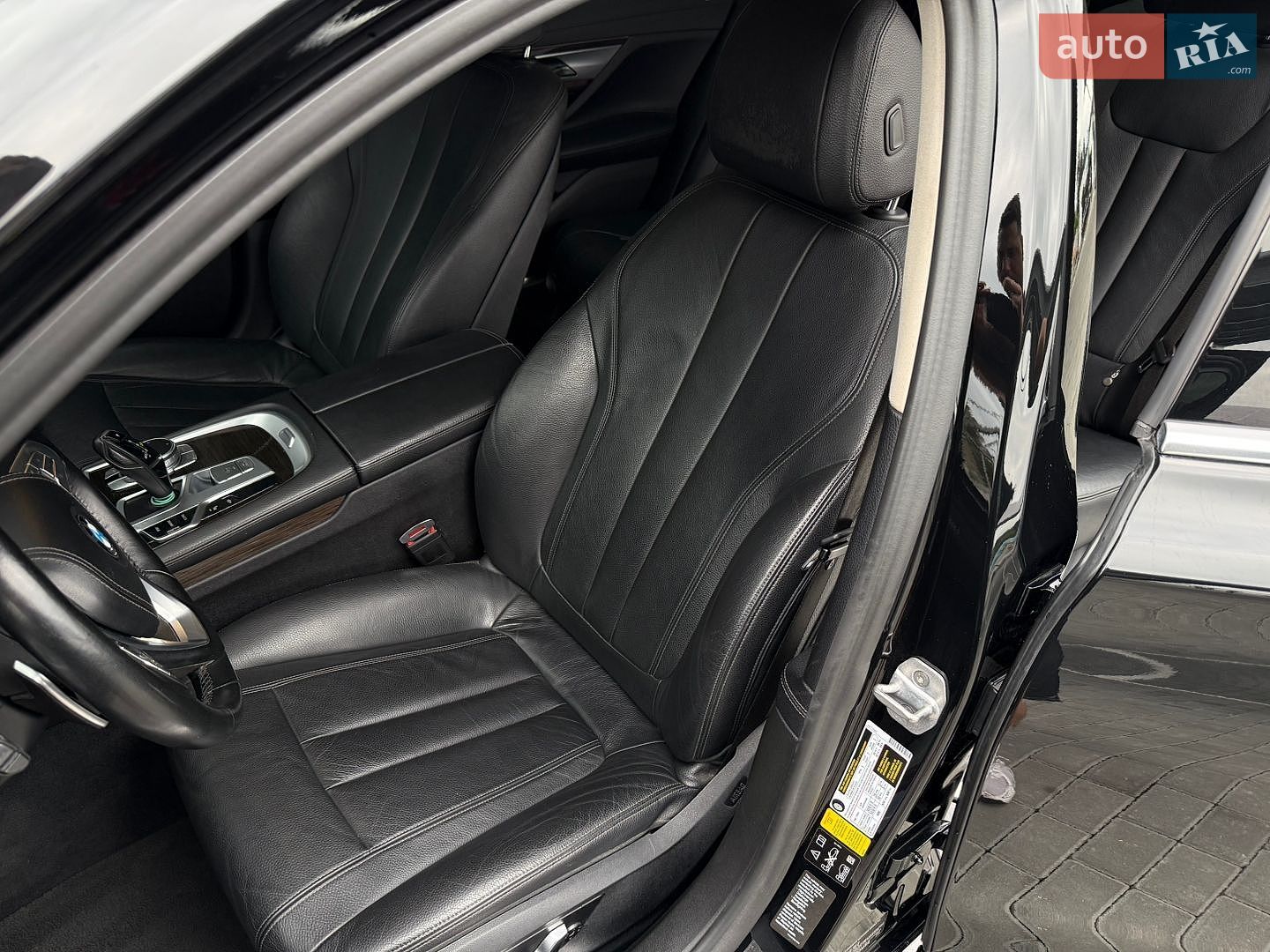 BMW 7 Series 2017 VIN WBA7E4C32HGV23341 фото оголошення 16 з 22
