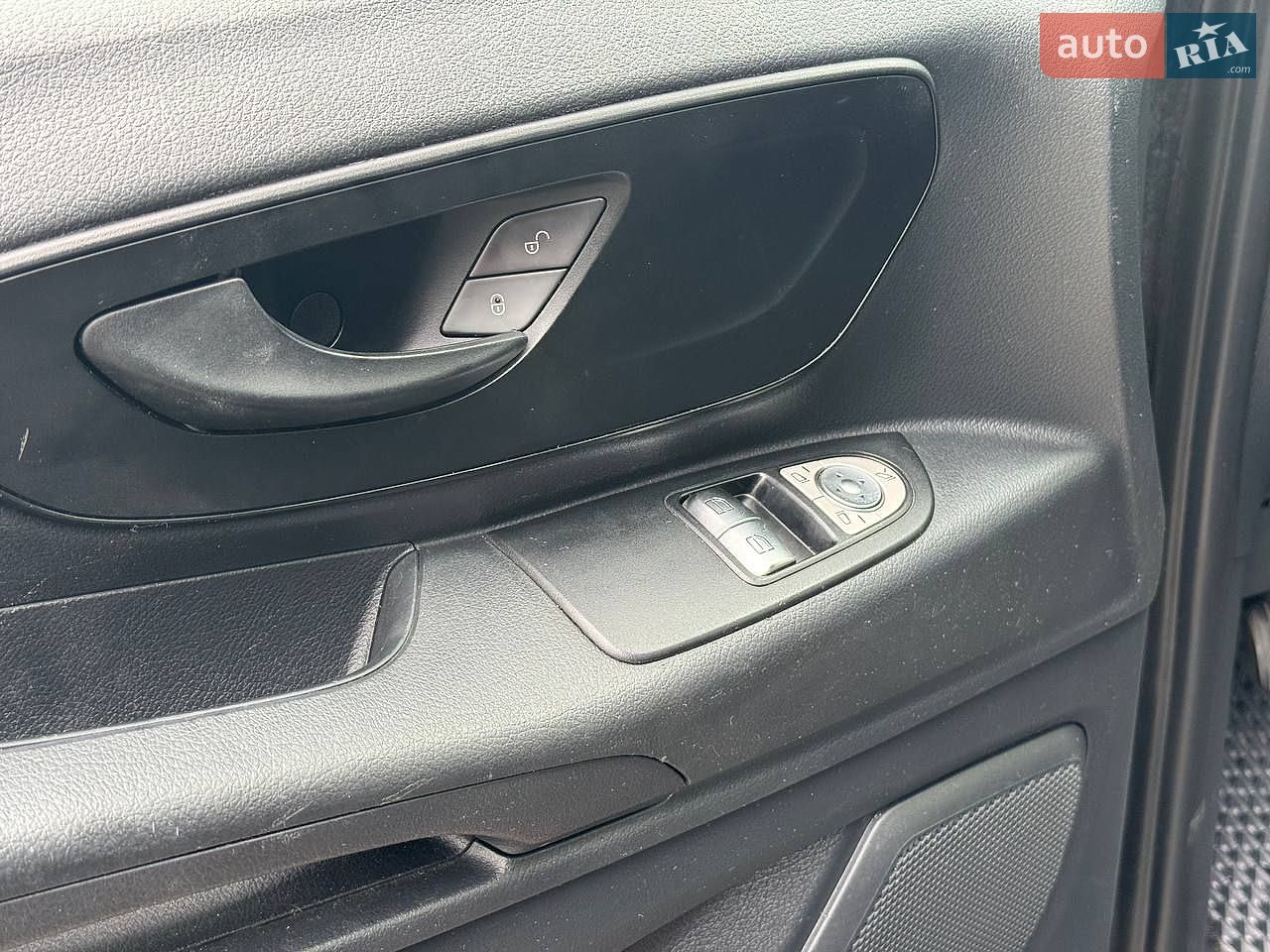 Mercedes-Benz Metris 2017 VIN WD4PG2EE4H3315233 фото оголошення 7 з 17