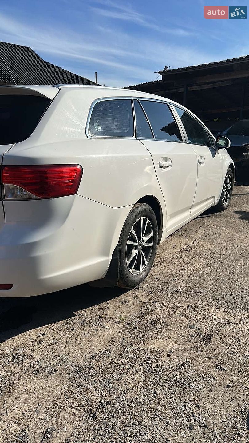 Toyota Avensis 2013 VIN SB1EG76L40E090868 фото оголошення 4 з 8