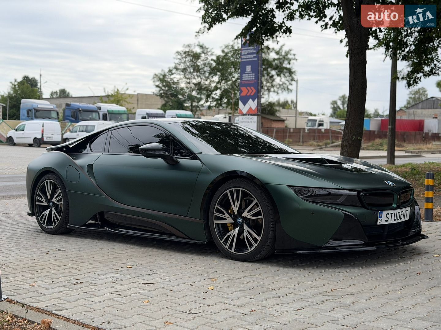 BMW i8 2016 VIN WBY2Z2C54GV675850 фото оголошення 6 з 17