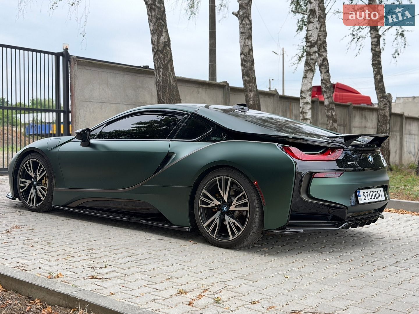 BMW i8 2016 VIN WBY2Z2C54GV675850 фото оголошення 8 з 17