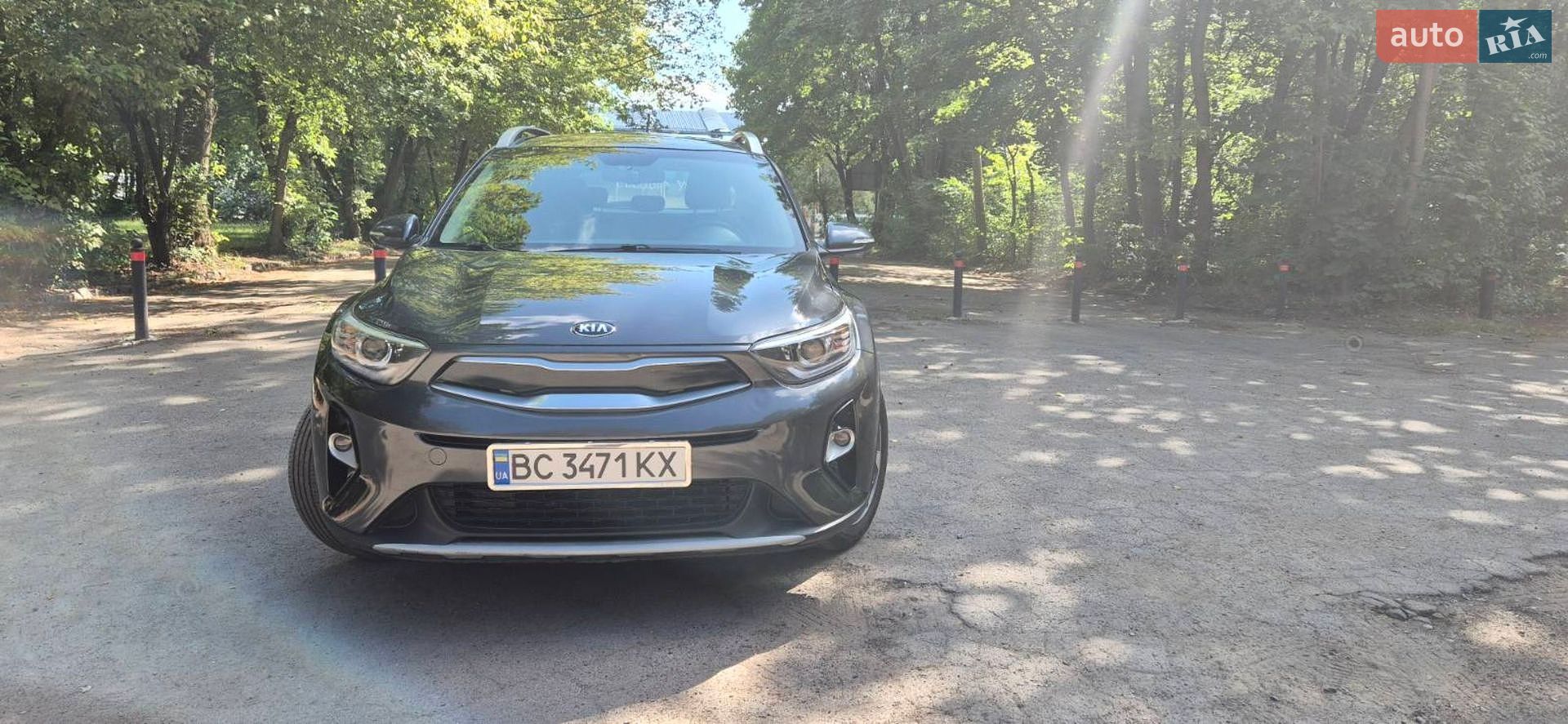 Kia Stonic 2020 VIN KNAD6814BL6437536 фото оголошення 2 з 9