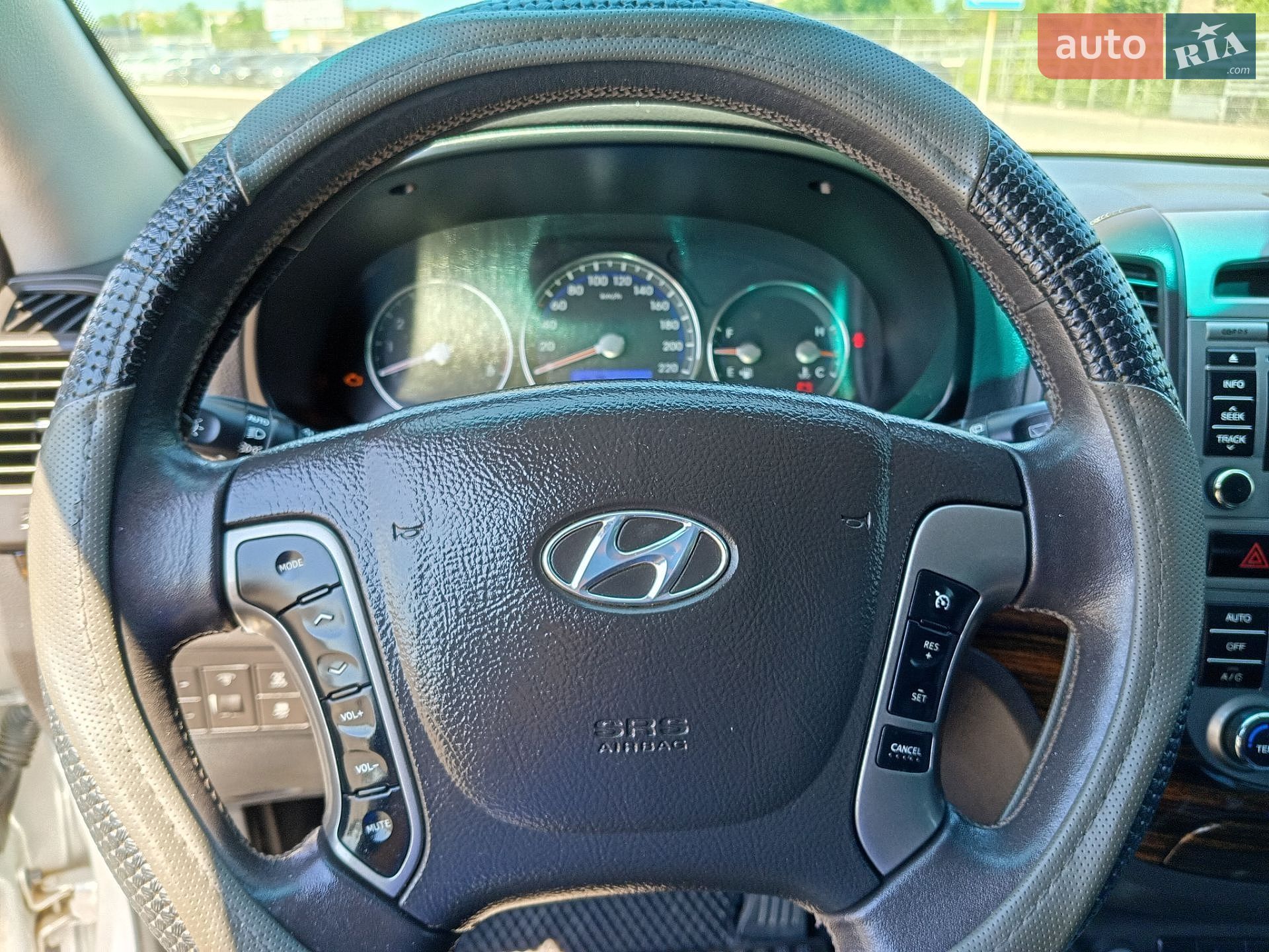 Hyundai Santa FE 2011 VIN KMHSH81BDCU827858 фото оголошення 9 з 83