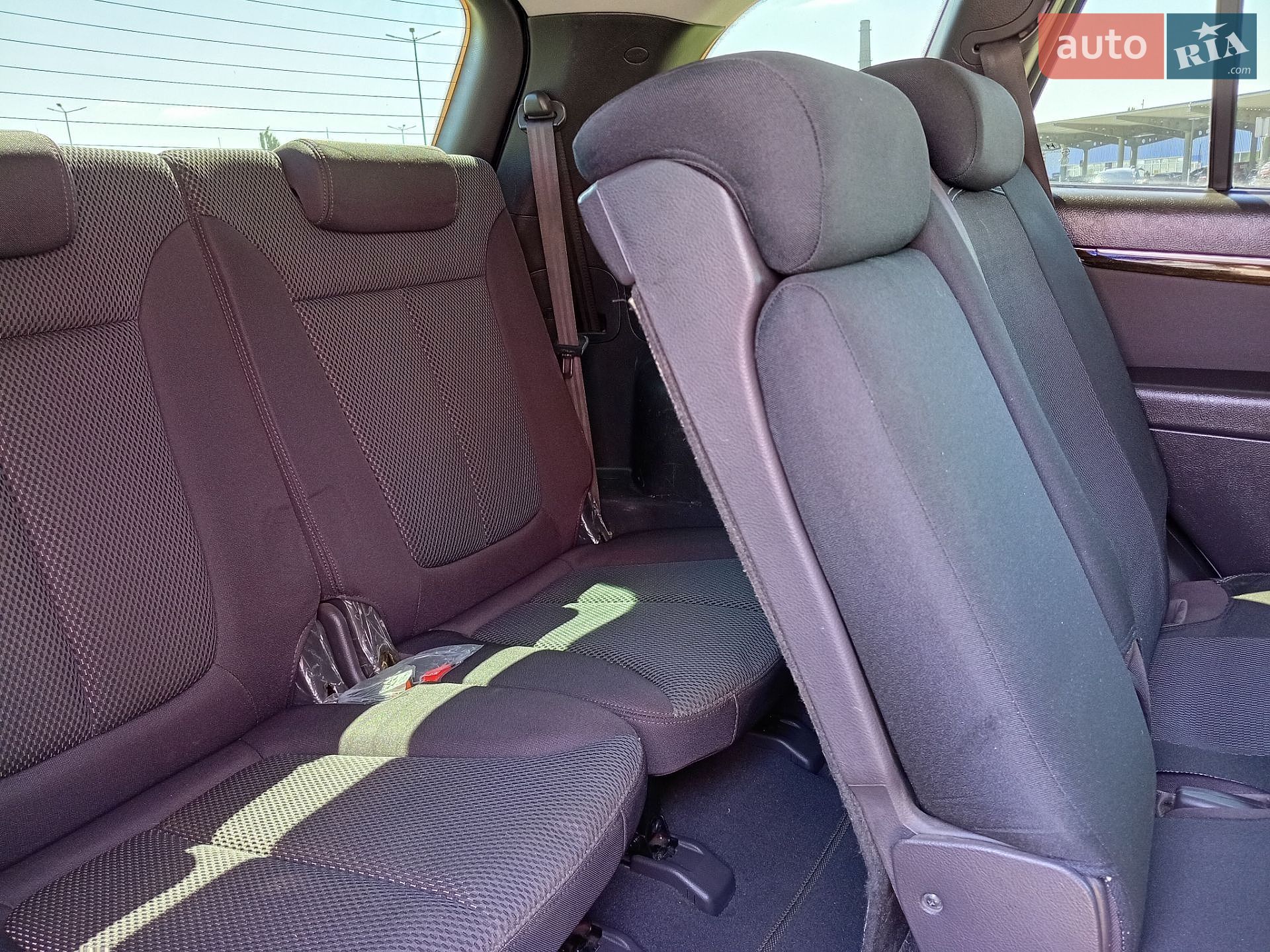 Hyundai Santa FE 2011 VIN KMHSH81BDCU827858 фото оголошення 38 з 83