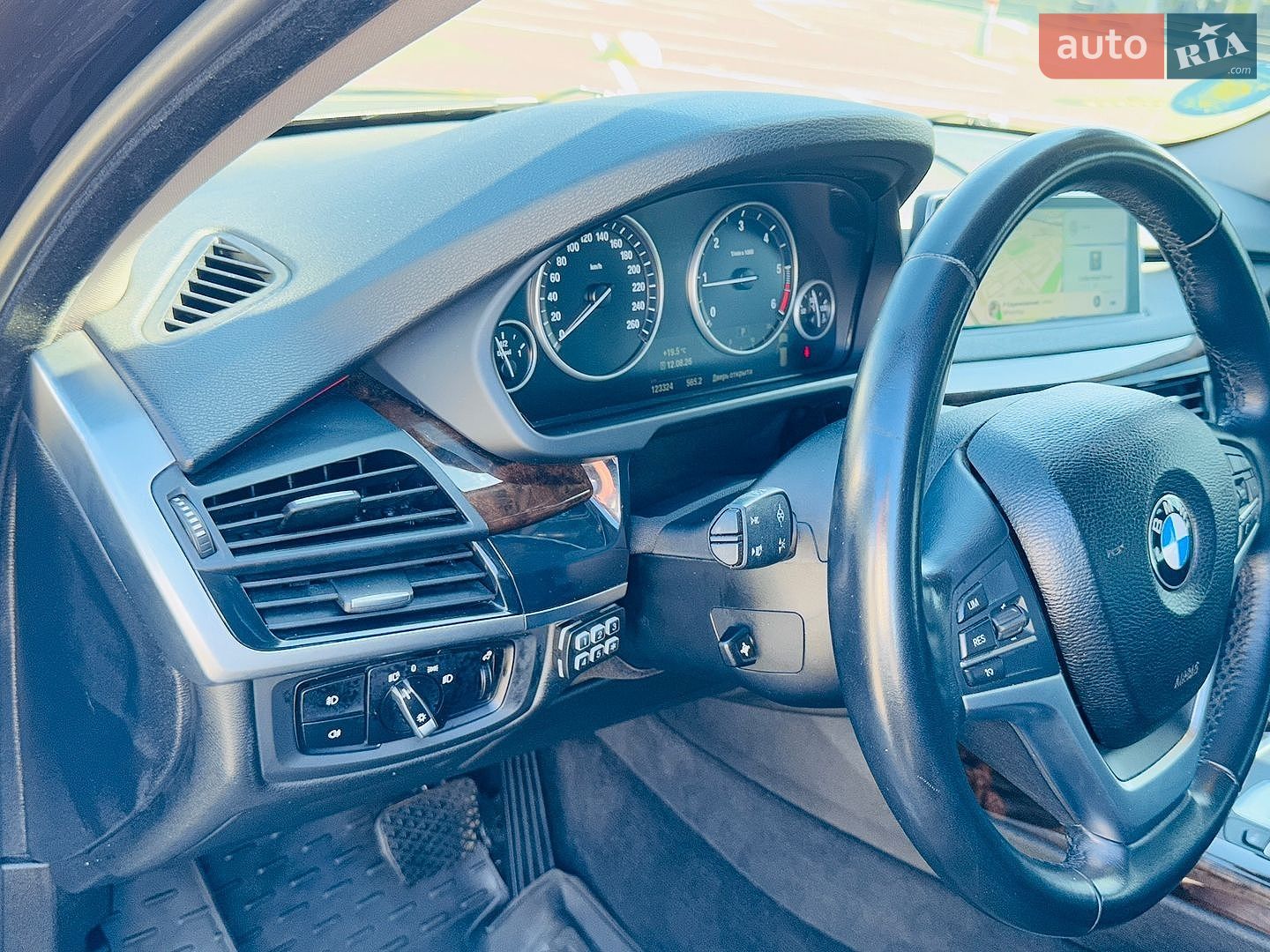 BMW X5 2015 VIN WBAKS210100N35946 фото оголошення 27 з 32
