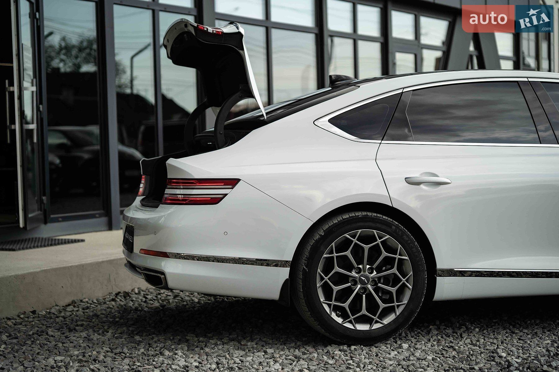 Genesis G80 2022 VIN KMTGB4SC1NU130734 фото оголошення 8 з 47
