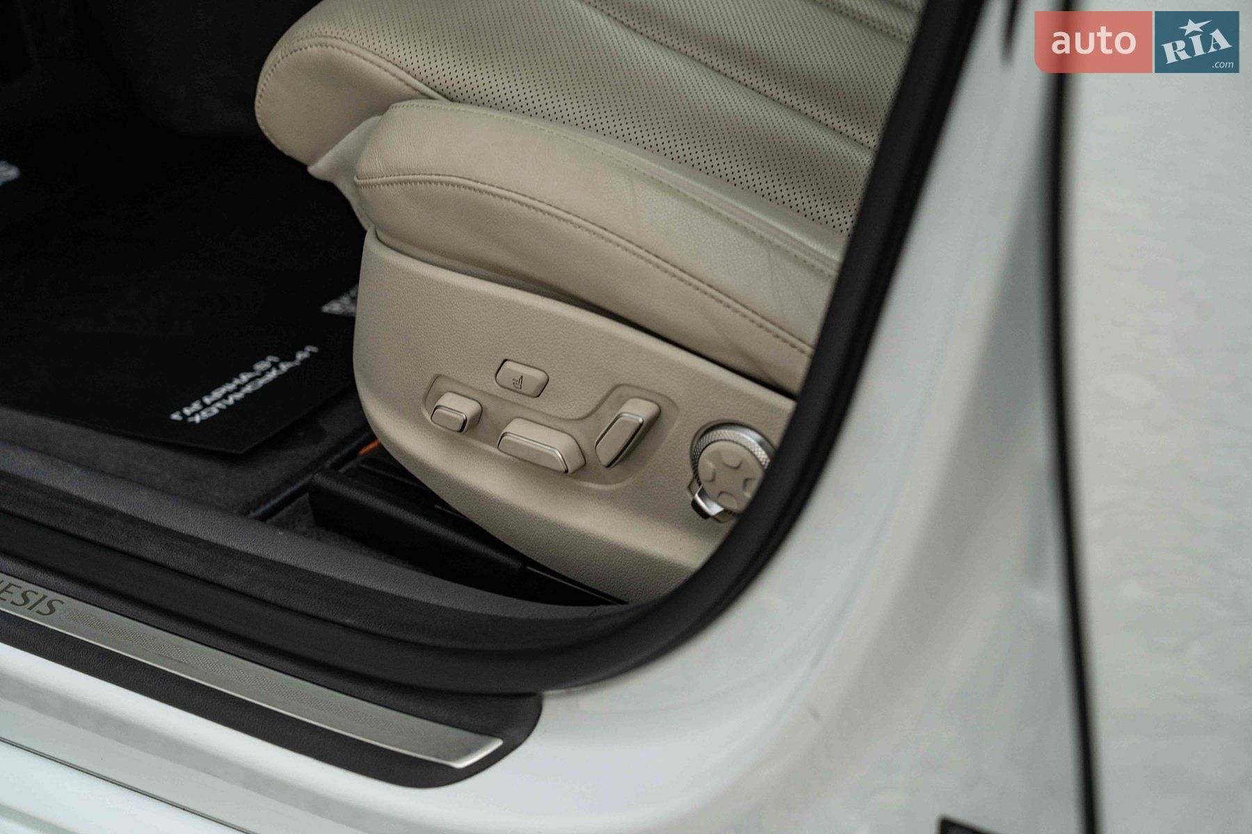 Genesis G80 2022 VIN KMTGB4SC1NU130734 фото оголошення 19 з 47