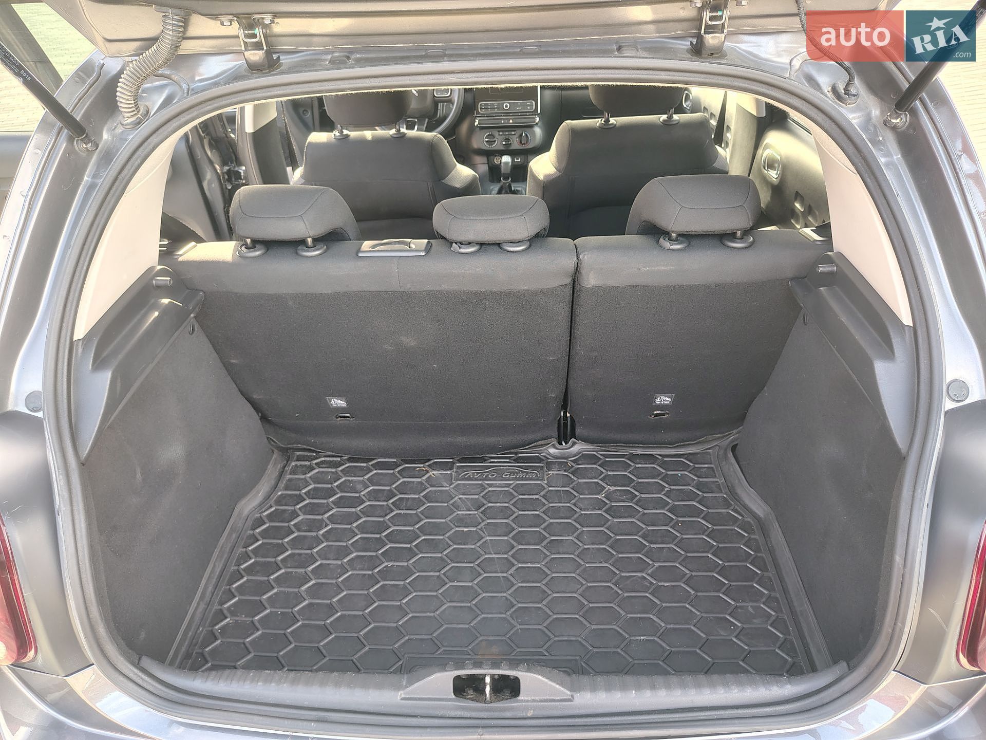Citroen C3 2018 VIN VF7SXHMZ6JT530834 фото оголошення 18 з 20