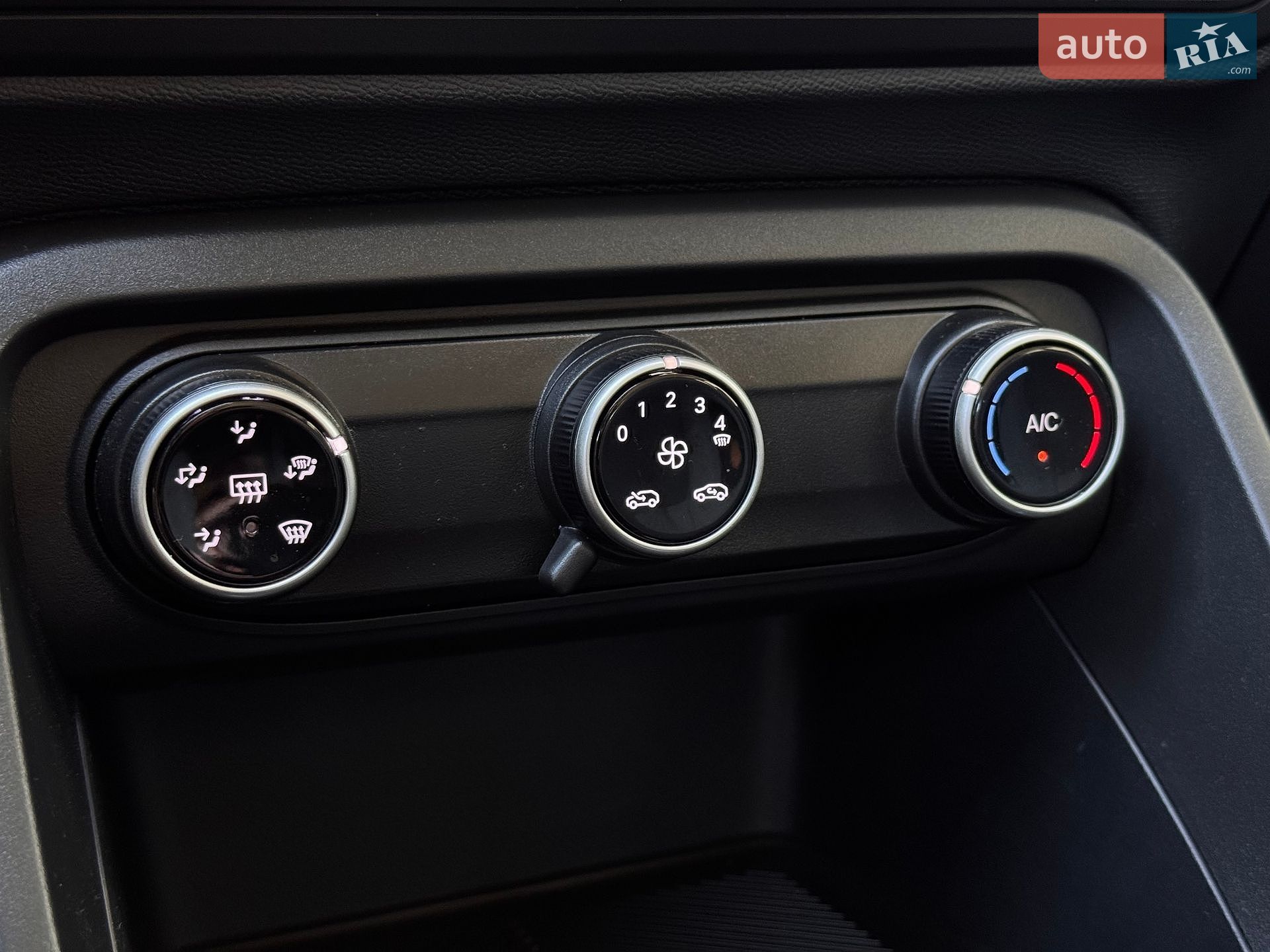 Citroen e-C3 2024 VIN VR7CBZYA2RT143355 фото оголошення 49 з 58