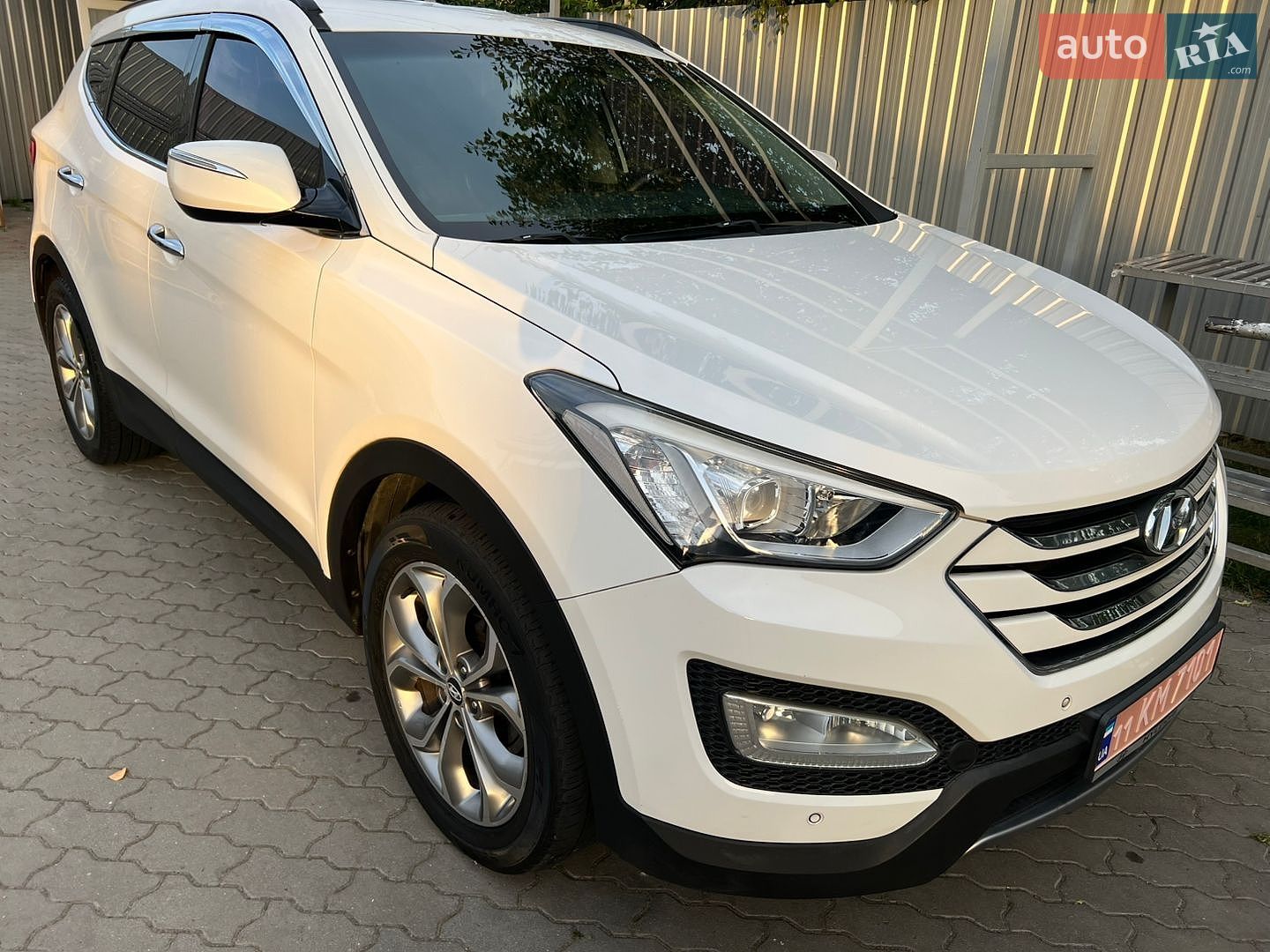 Hyundai Santa FE 2013 VIN KMHSW81UBDU137063 фото оголошення 16 з 138