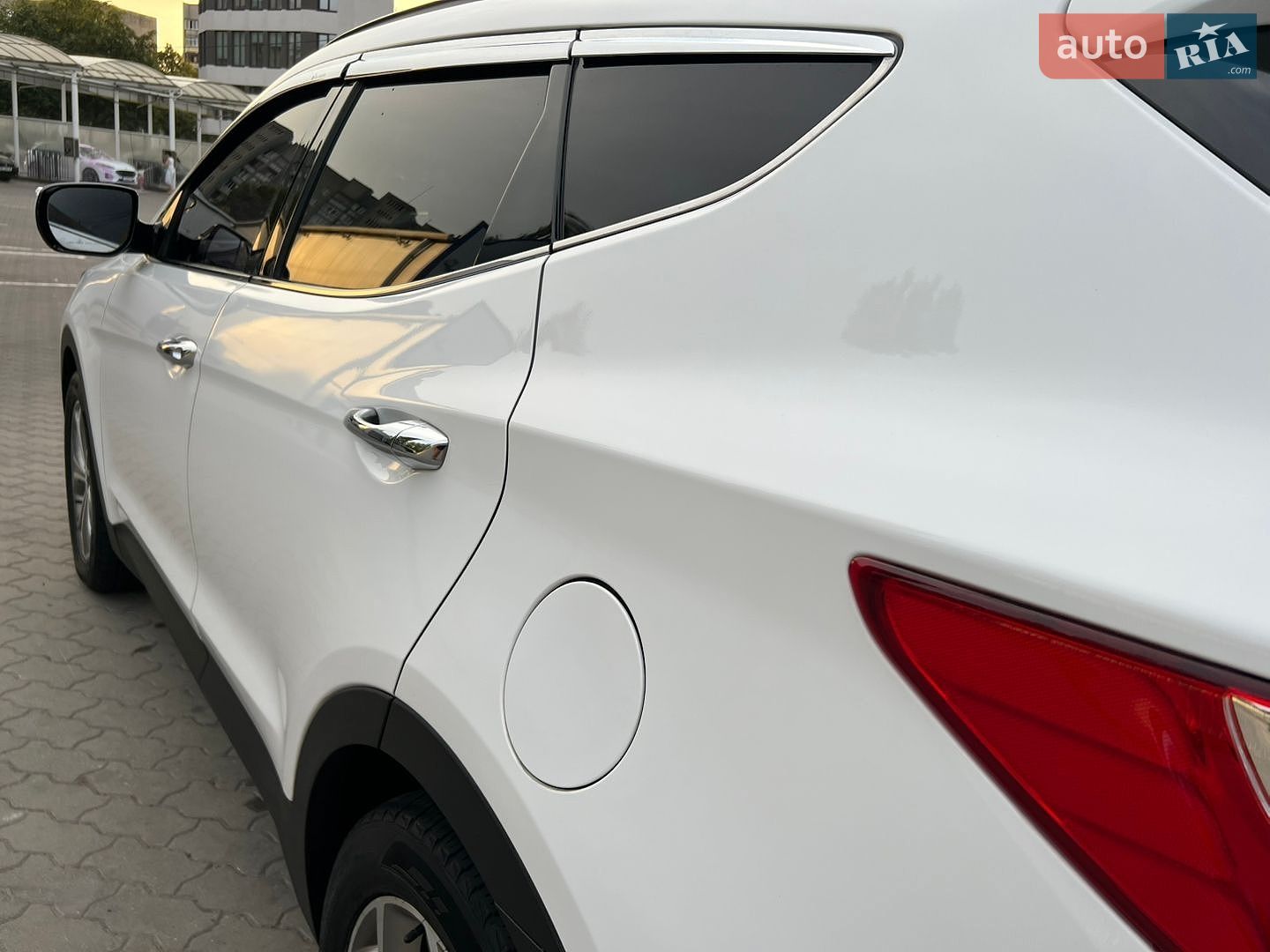 Hyundai Santa FE 2013 VIN KMHSW81UBDU137063 фото оголошення 19 з 138