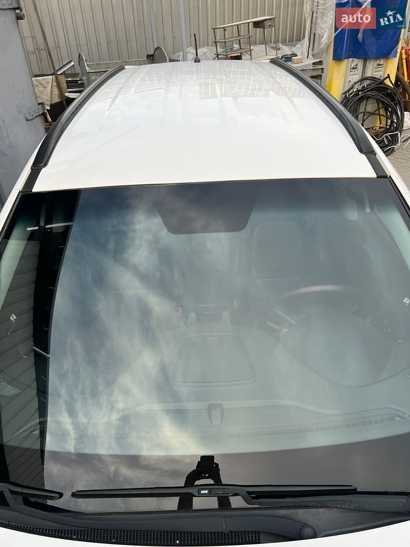 Hyundai Santa FE 2013 VIN KMHSW81UBDU137063 фото оголошення 26 з 138