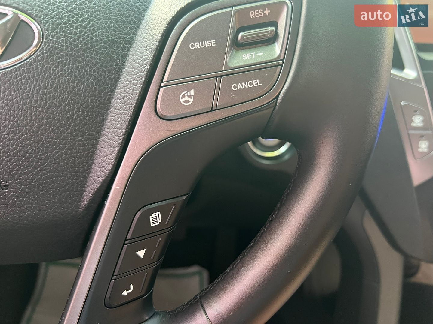 Hyundai Santa FE 2013 VIN KMHSW81UBDU137063 фото оголошення 71 з 138