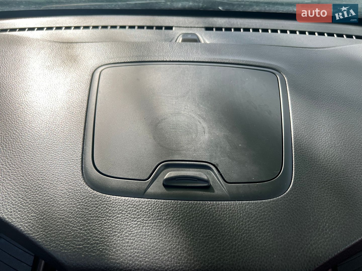 Hyundai Santa FE 2013 VIN KMHSW81UBDU137063 фото оголошення 80 з 138