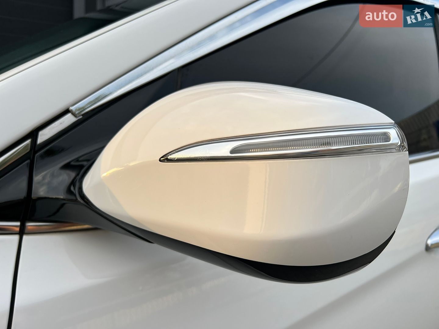 Hyundai Santa FE 2013 VIN KMHSW81UBDU137063 фото оголошення 105 з 138