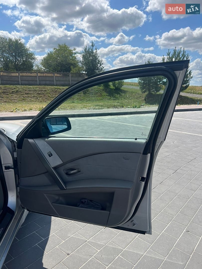 BMW 5 Series 2004 VIN WBANC71090B635742 фото оголошення 31 з 37