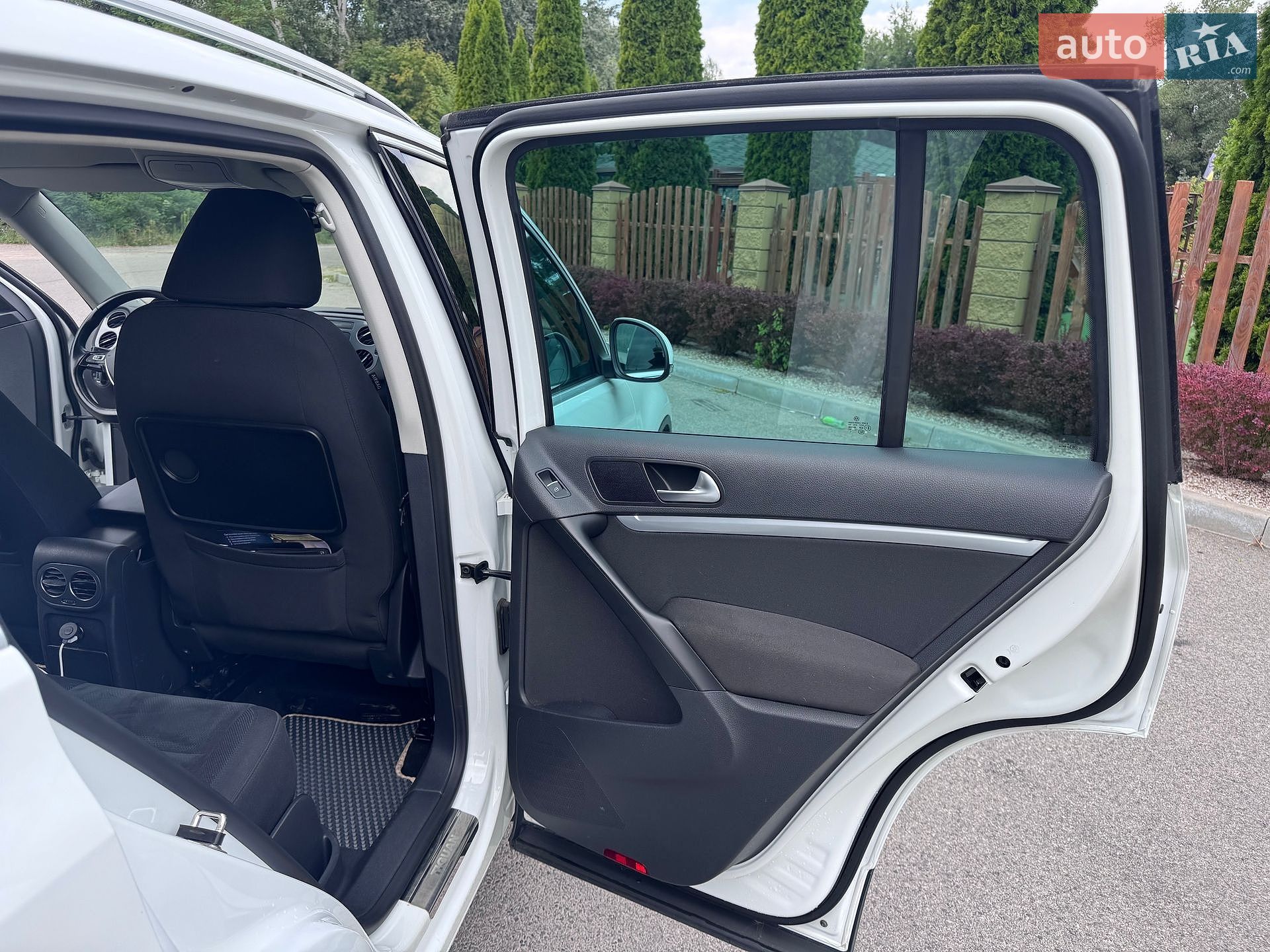 Volkswagen Tiguan 2014 VIN WVGZZZ5NZFW536244 фото оголошення 18 з 33