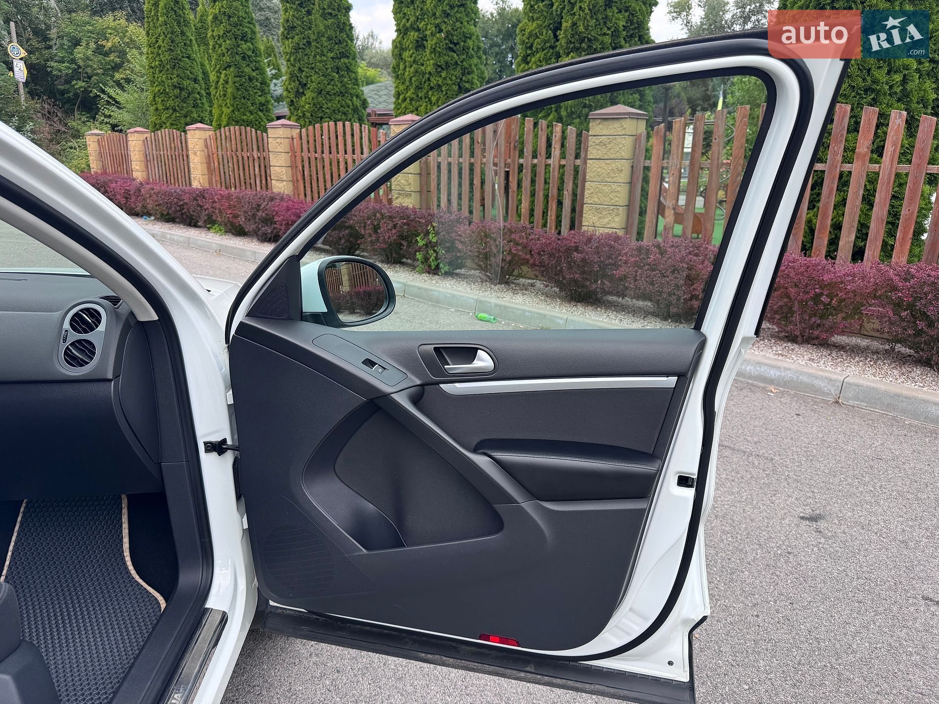 Volkswagen Tiguan 2014 VIN WVGZZZ5NZFW536244 фото оголошення 21 з 33