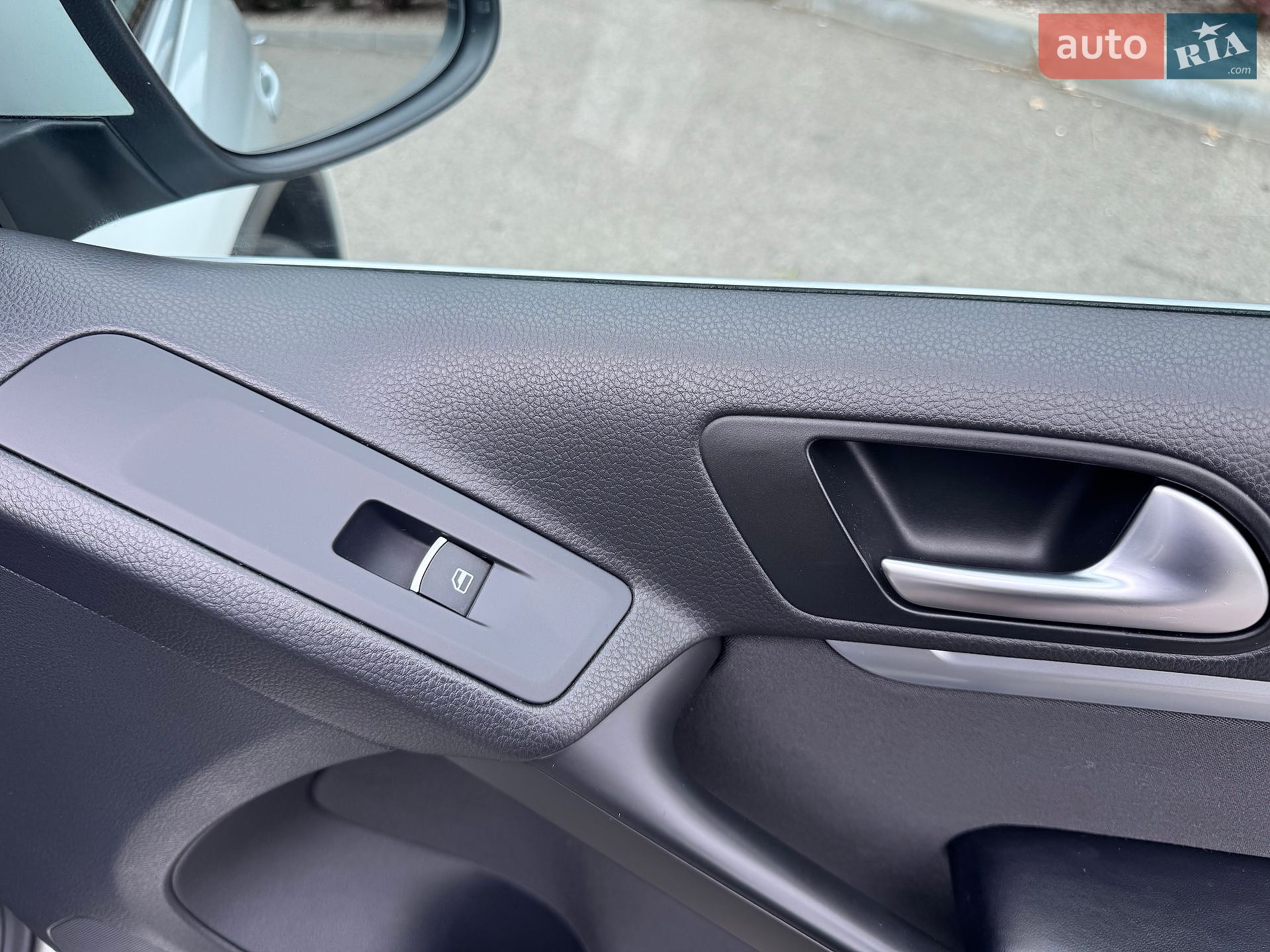 Volkswagen Tiguan 2014 VIN WVGZZZ5NZFW536244 фото оголошення 23 з 33