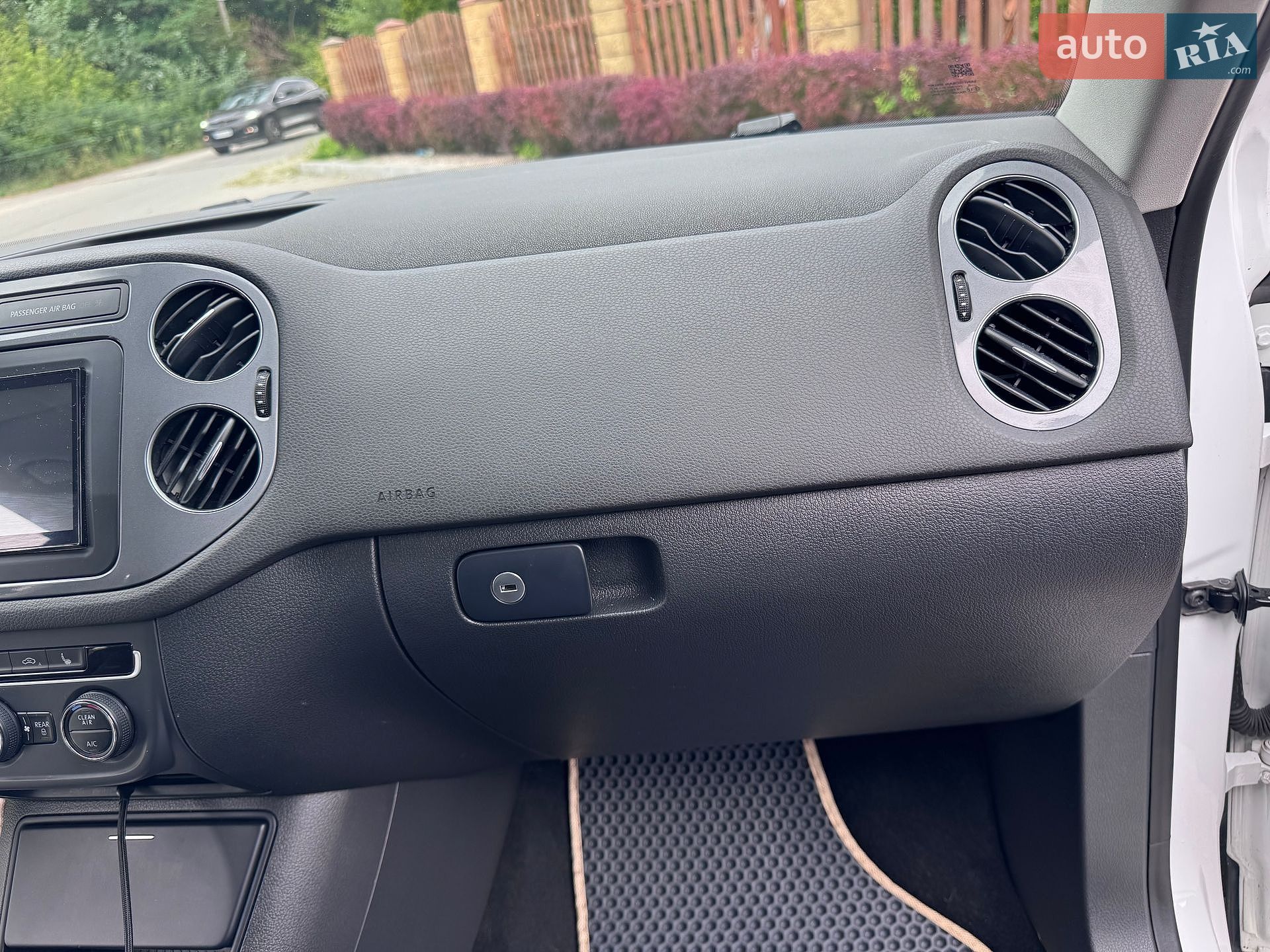 Volkswagen Tiguan 2014 VIN WVGZZZ5NZFW536244 фото оголошення 24 з 33