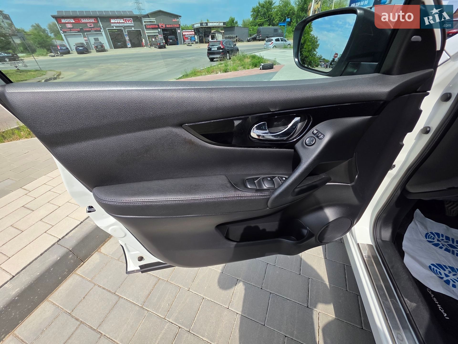 Nissan Qashqai 2015 VIN SJNFDAJ11U1050051 фото оголошення 50 з 60