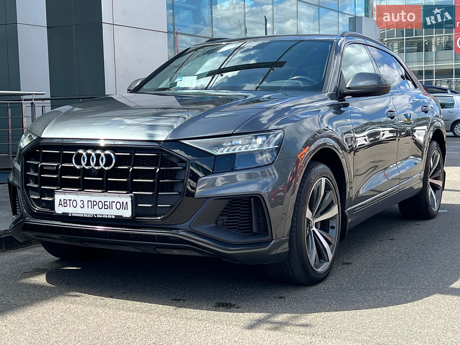 Audi Q8 2019 VIN WAUZZZF17KD043695 фото оголошення 2 з 41