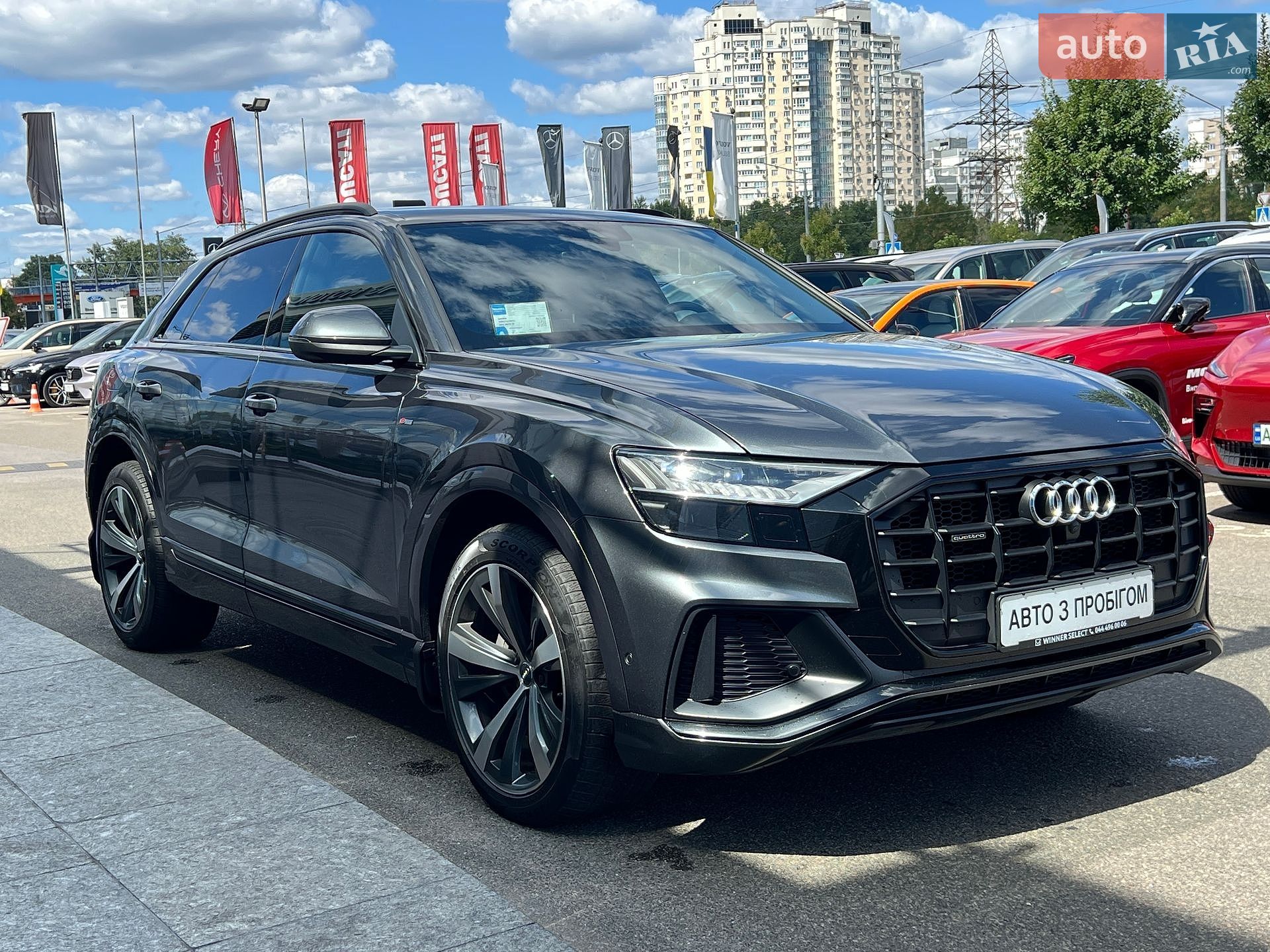 Audi Q8 2019 VIN WAUZZZF17KD043695 фото оголошення 8 з 41