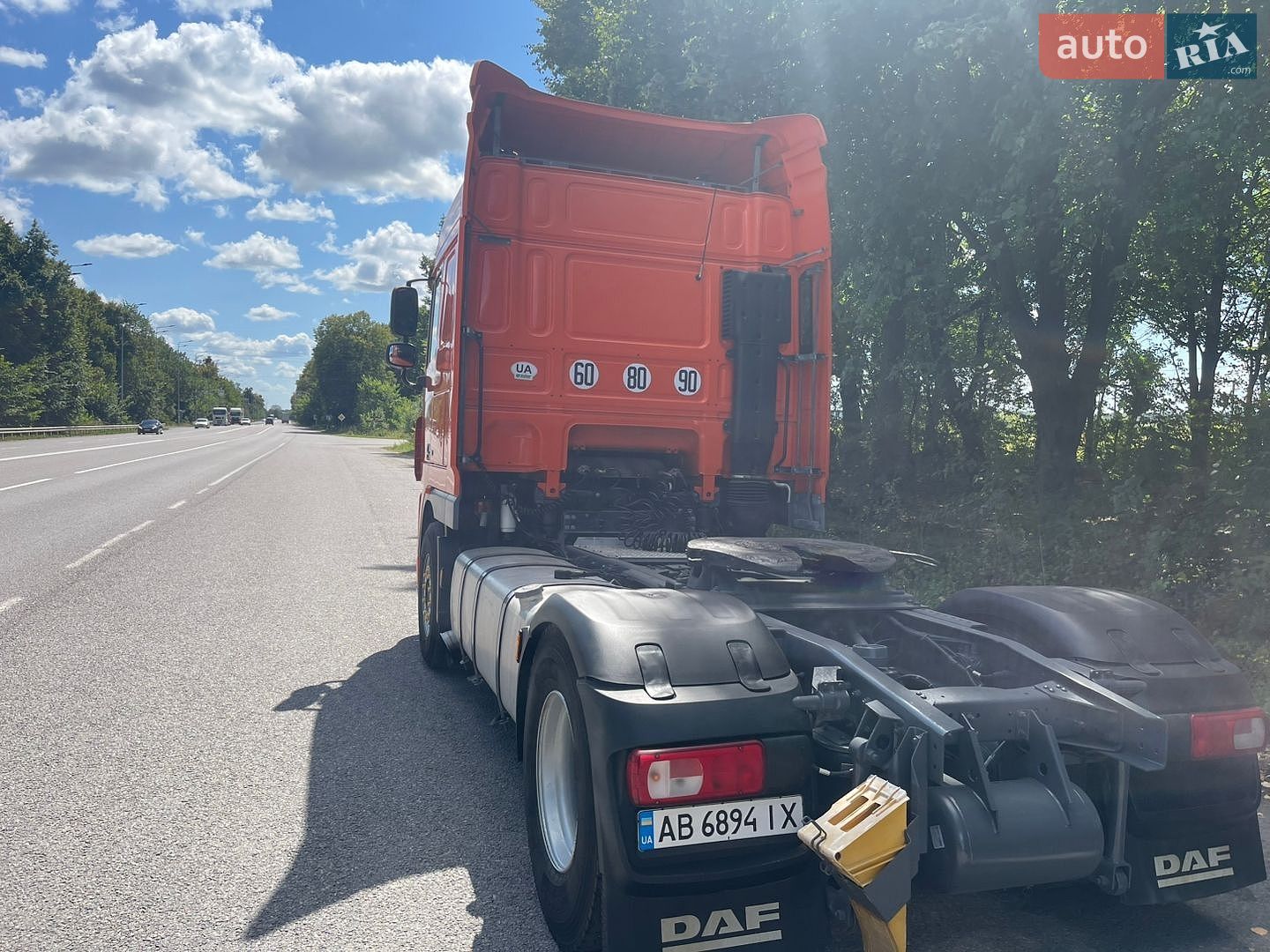 DAF XF 105 2013 VIN XLRTE47MS0E978445 фото оголошення 8 з 38