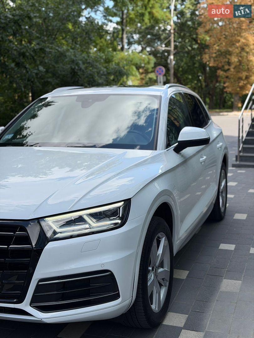 Audi Q5 2018 VIN WA1BNAFYXJ2246261 фото оголошення 3 з 44