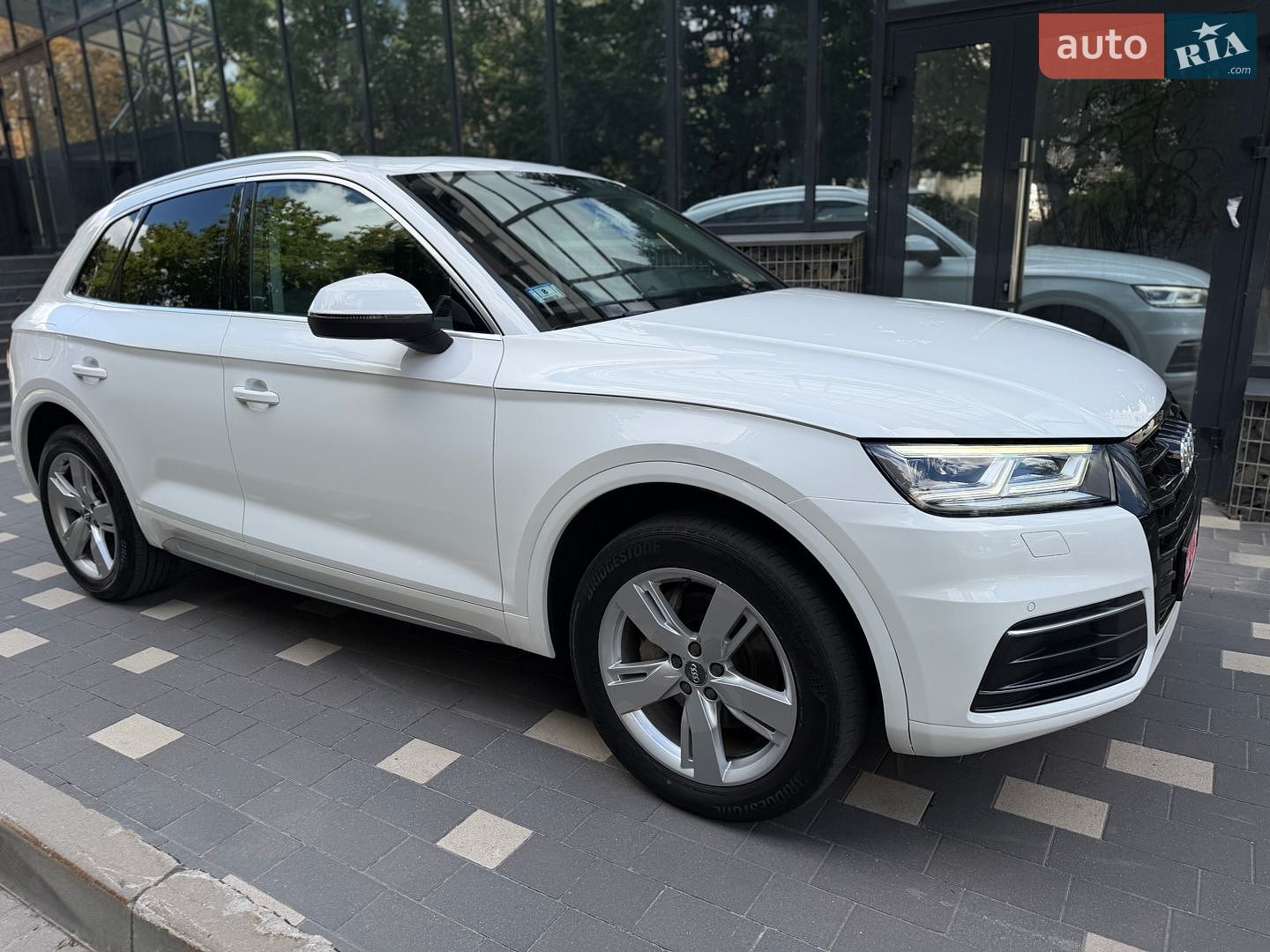 Audi Q5 2018 VIN WA1BNAFYXJ2246261 фото оголошення 5 з 44
